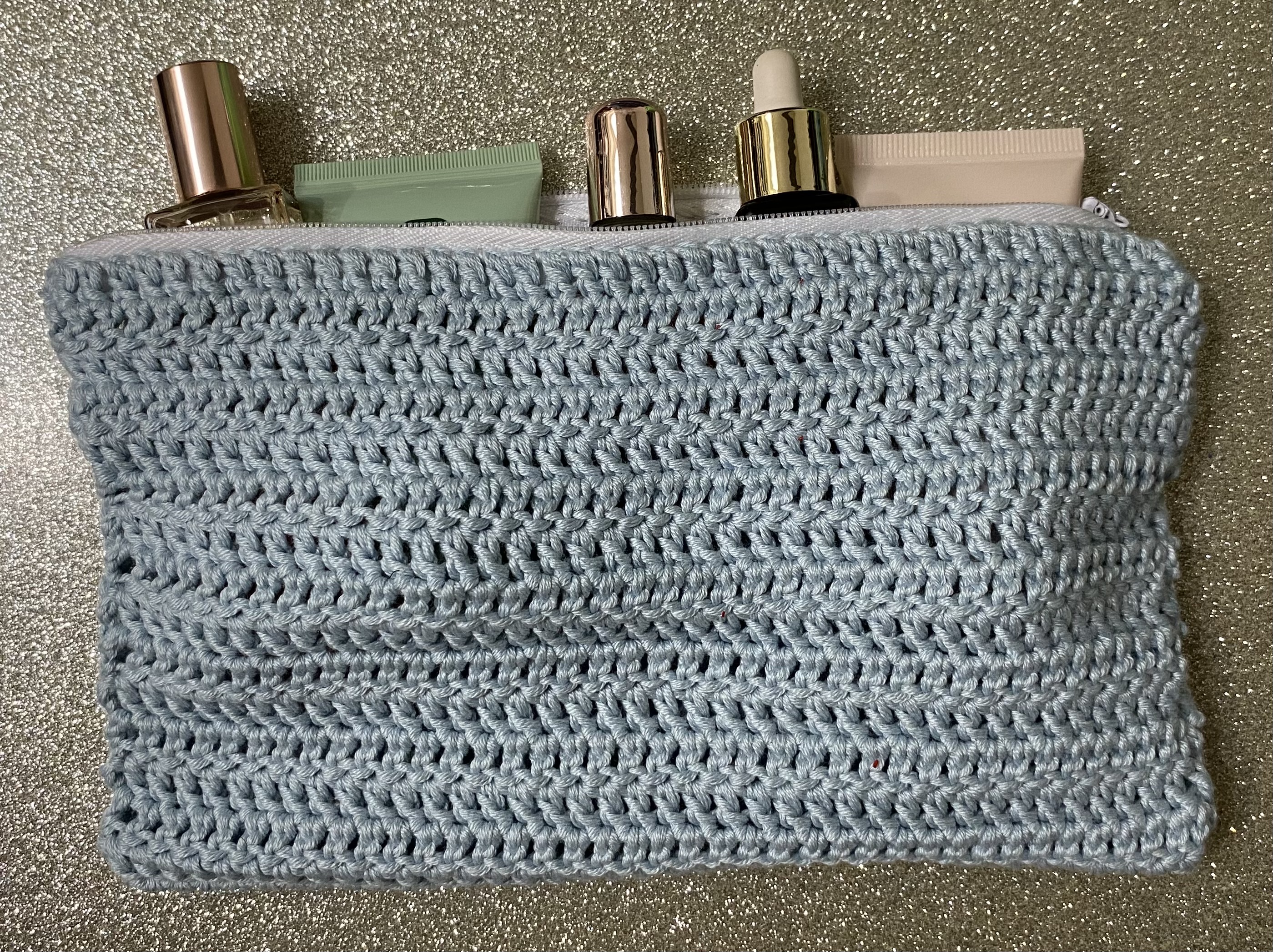 Trousse de toilette en crochet