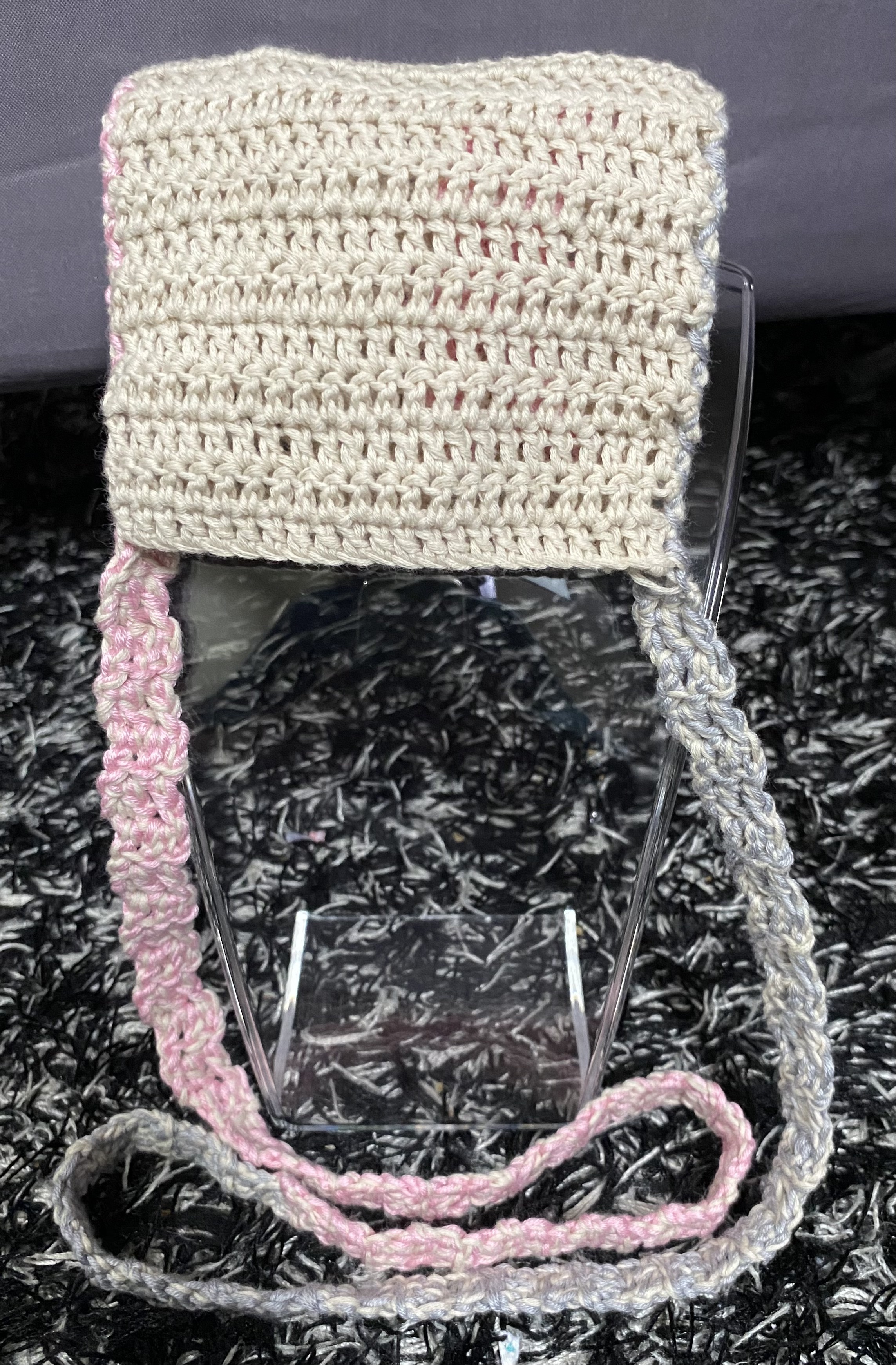 Pochette de téléphone en crochet
