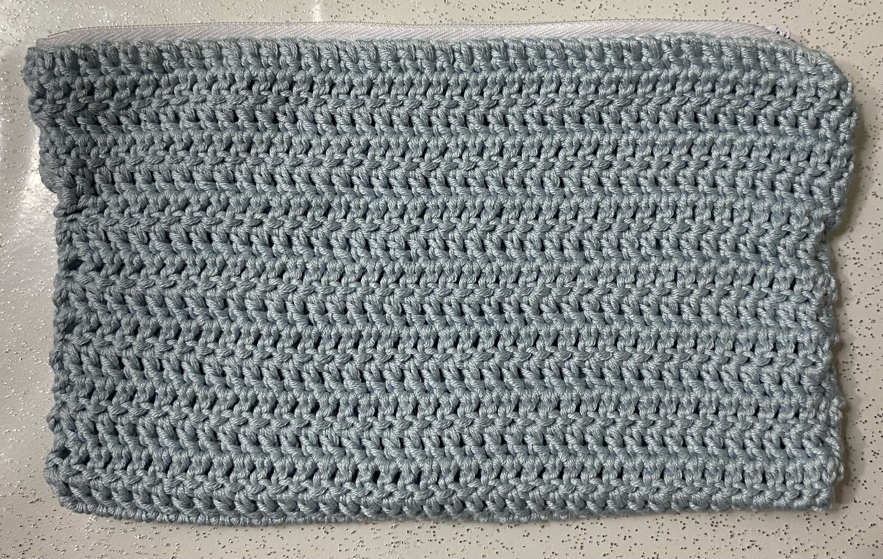 Trousse de toilette en crochet