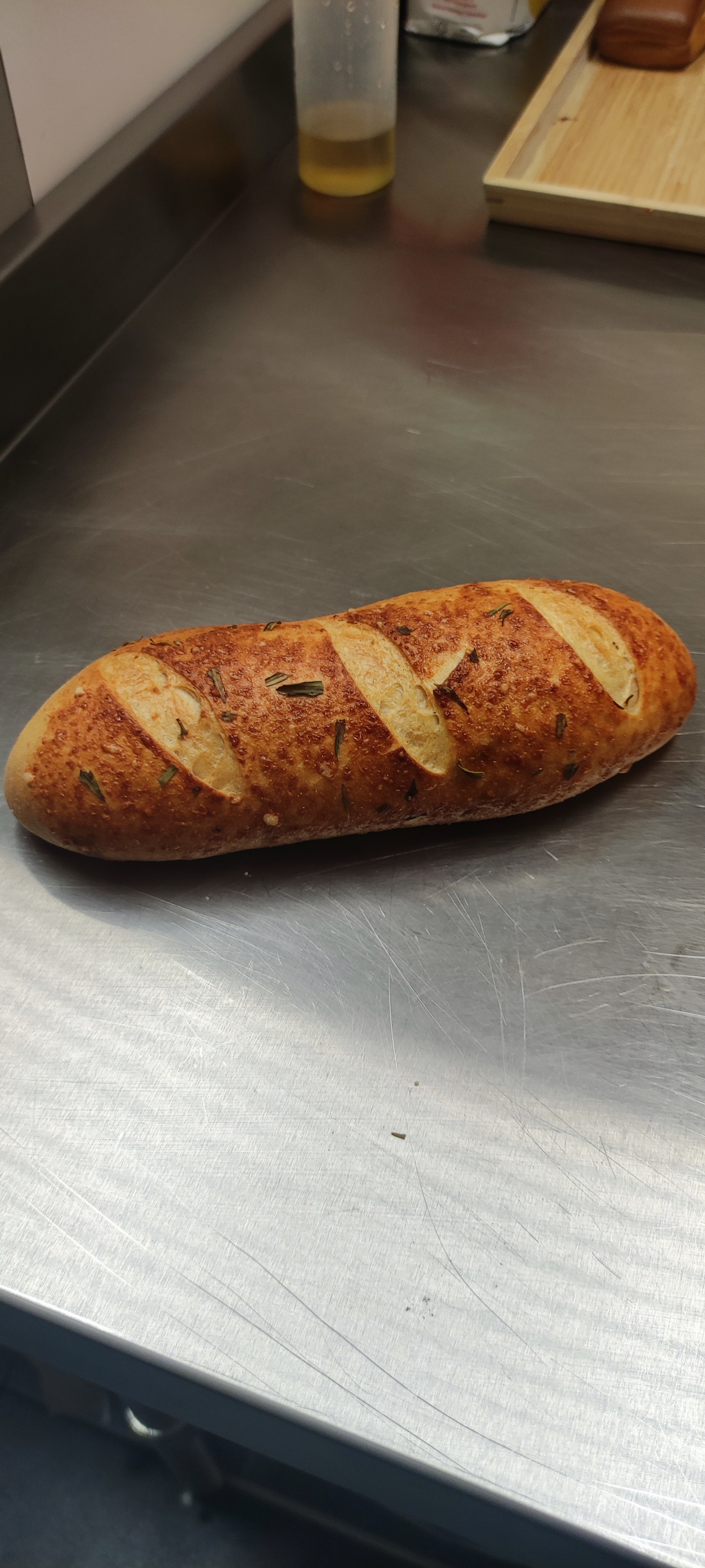 Parmezaanse kaas en kruidenbaguette