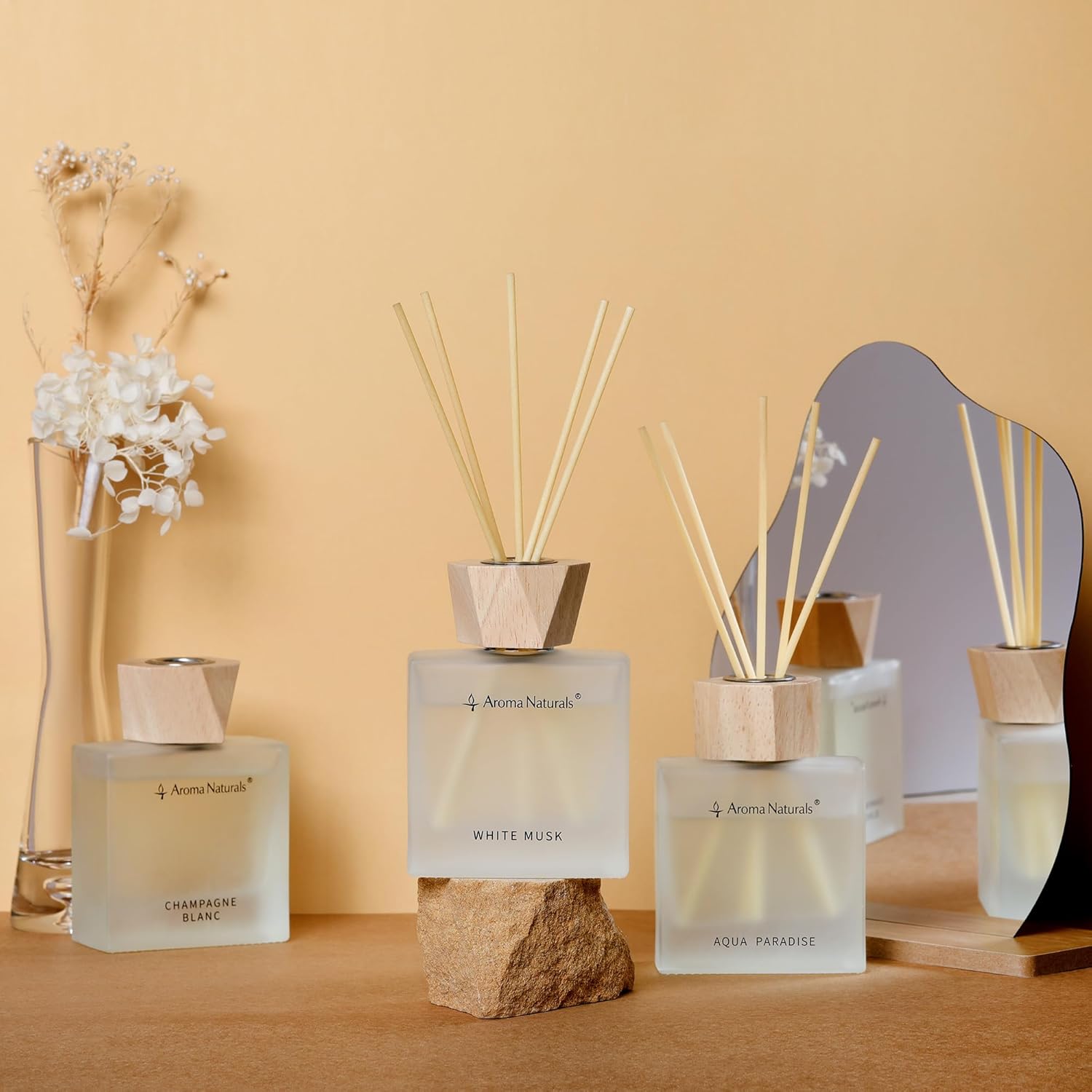 Namų kvapas su lazdelėmis