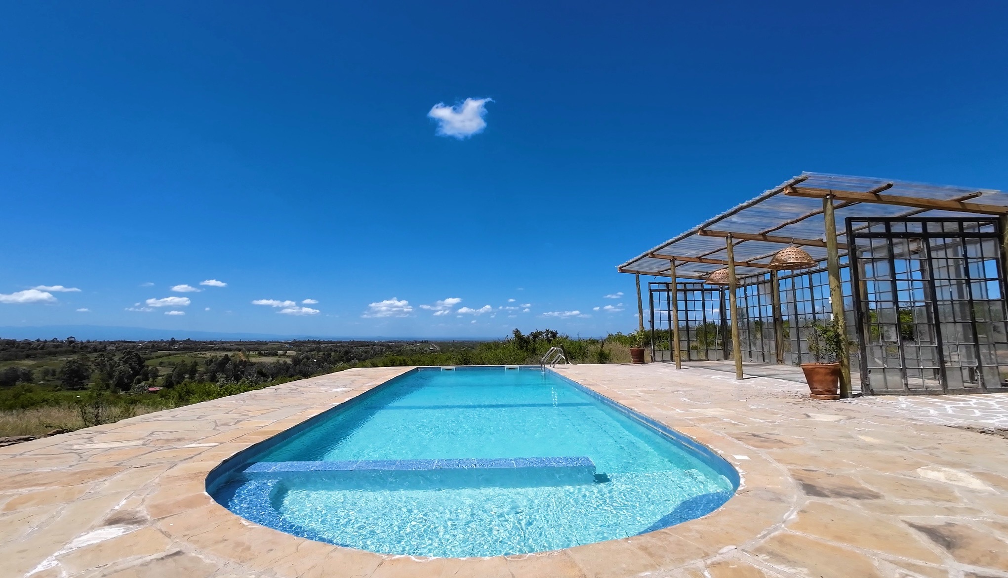 5 bedroom vila with private pool