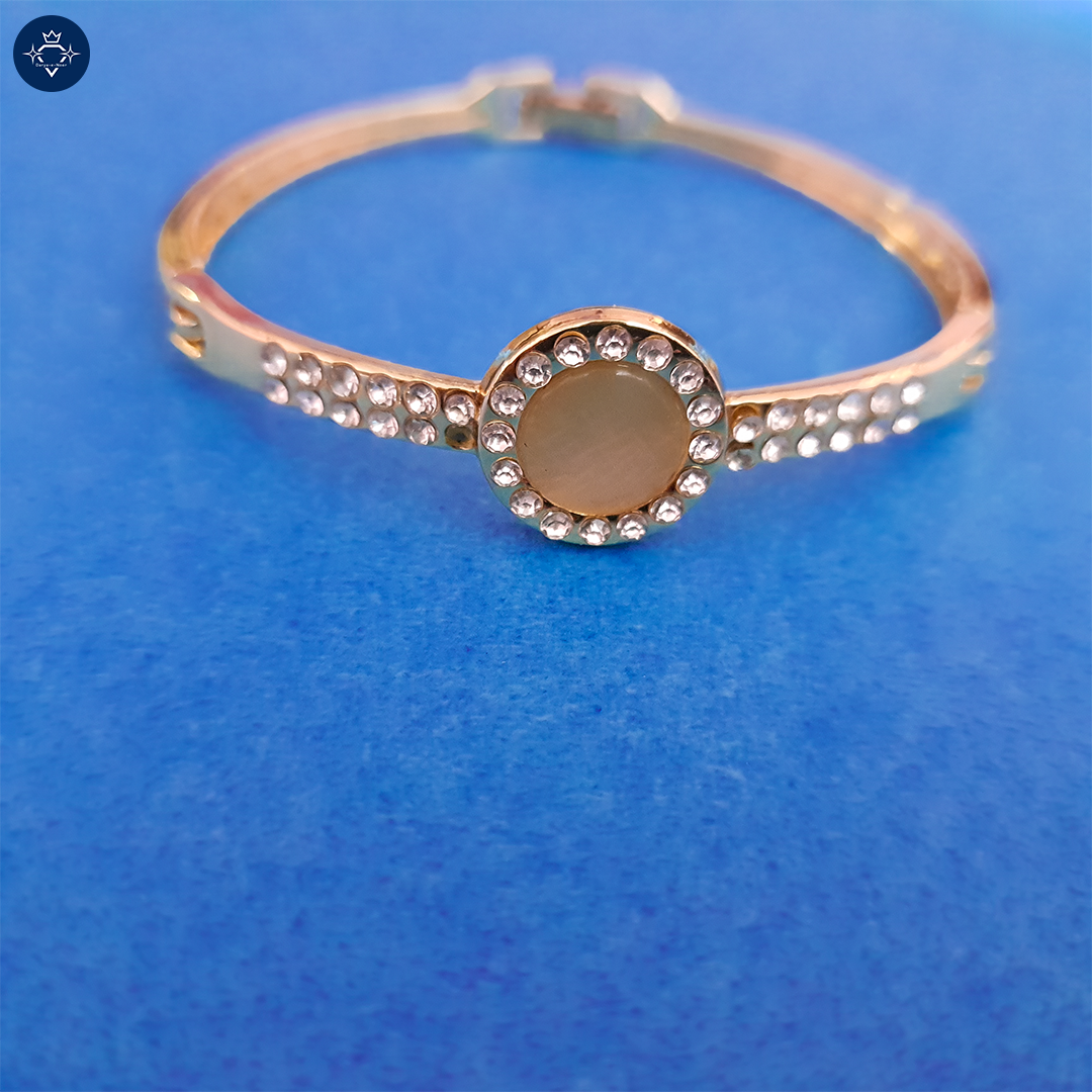 Aurelian Golden Bracelet