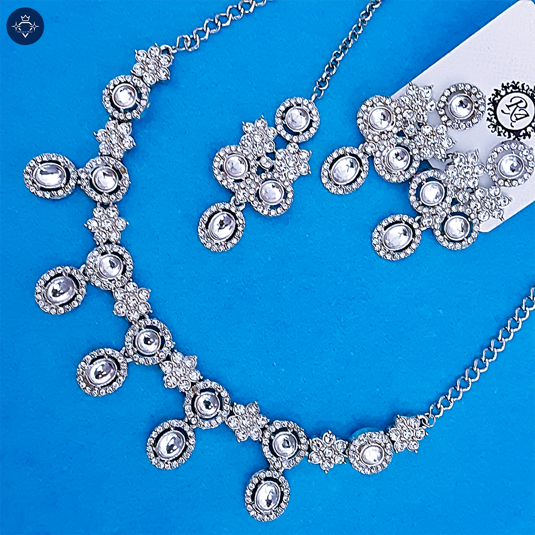 Radiant Crystal Elegance Necklace and Earrings Set 