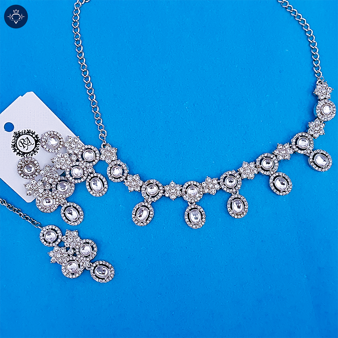 Radiant Crystal Elegance Necklace and Earrings Set 