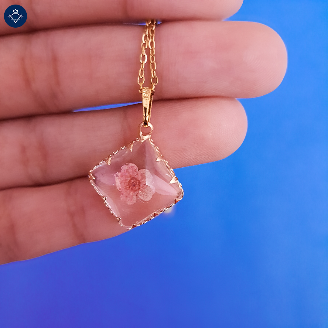 Floral Pendant Necklace