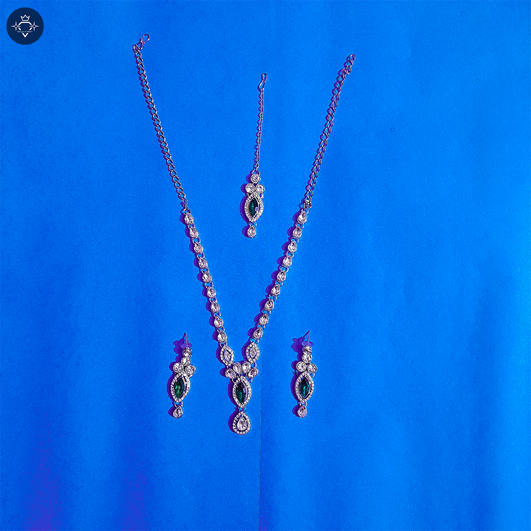 Sabz-e-Noor Necklace Set