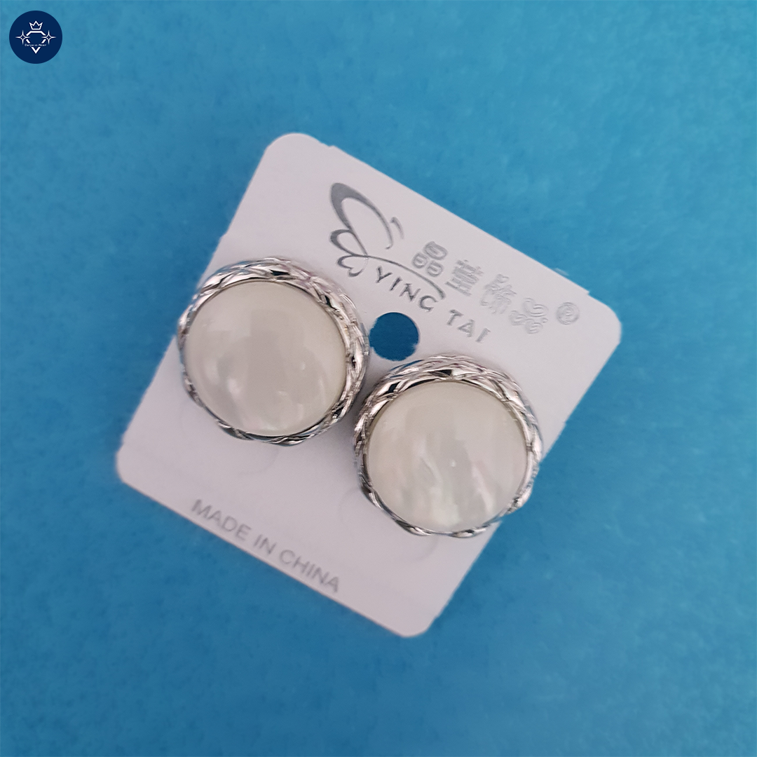 Noor-e-Safa Stud Earrings