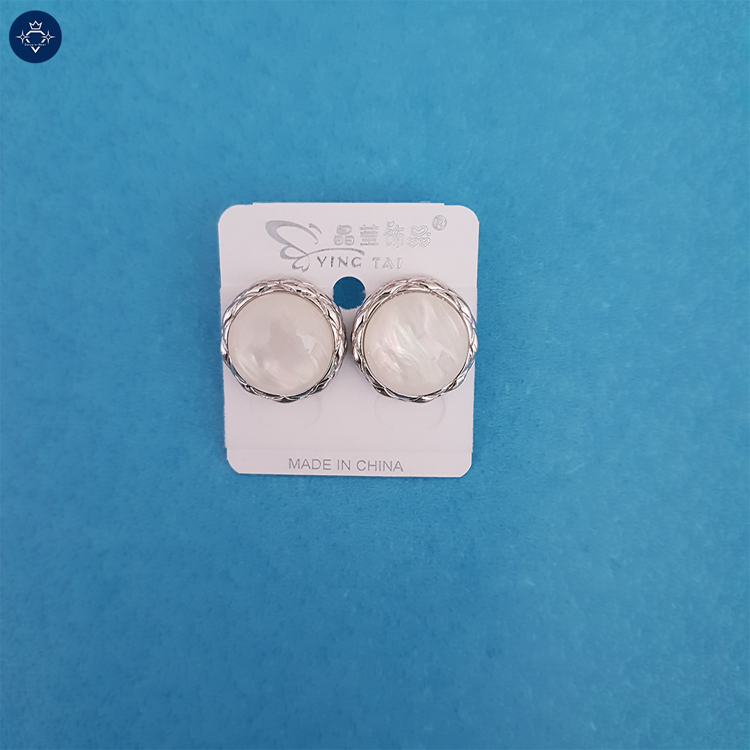 Noor-e-Safa Stud Earrings