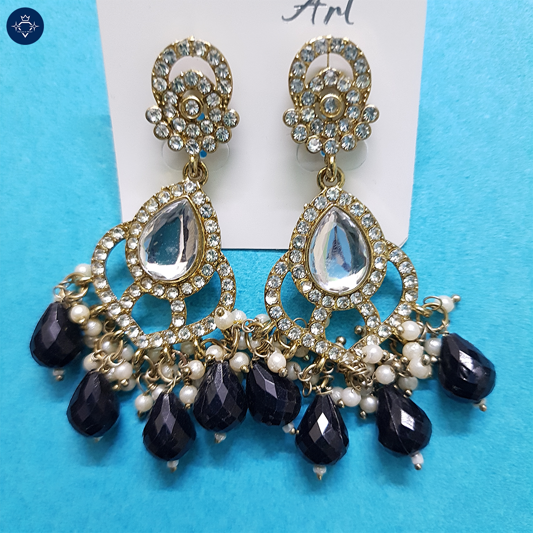 Meghna Kundan Earrings - A Timeless Statement of Royalty 