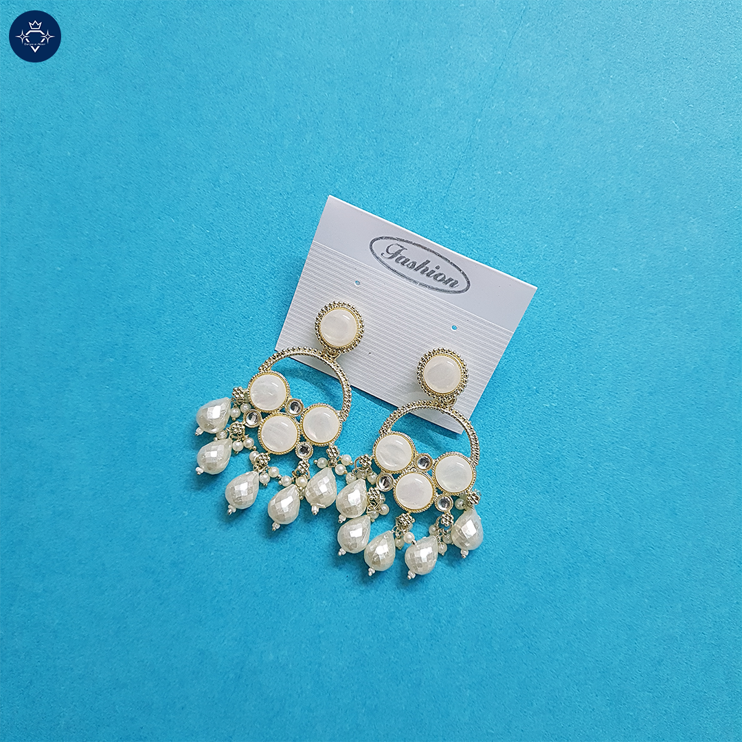 Chandrika Earrings – A Celestial Symphony in White & Gold 