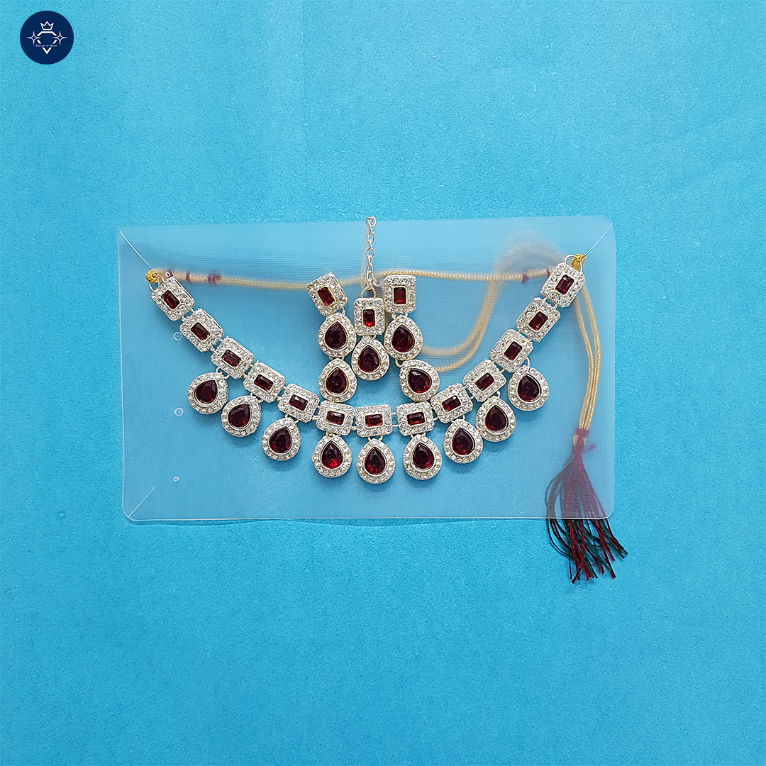 Ruhani Necklace Set – A Symphony of Elegance & Royalty