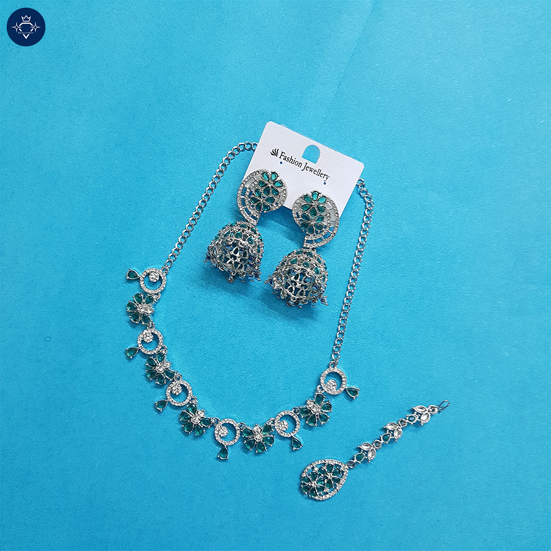 Shyamala Mani Necklace Set