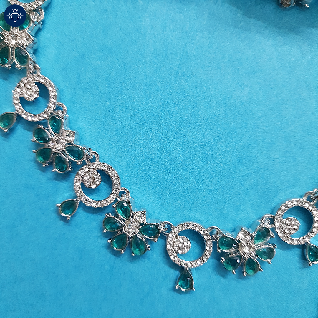 Shyamala Mani Necklace Set
