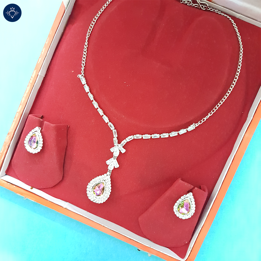 Aurora Dew Necklace Set