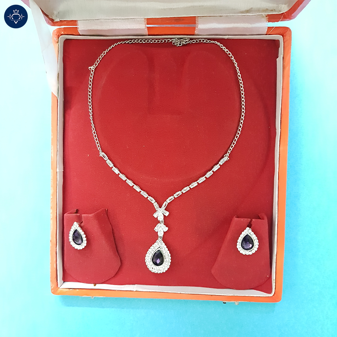 Indigo Dew Necklace Set 
