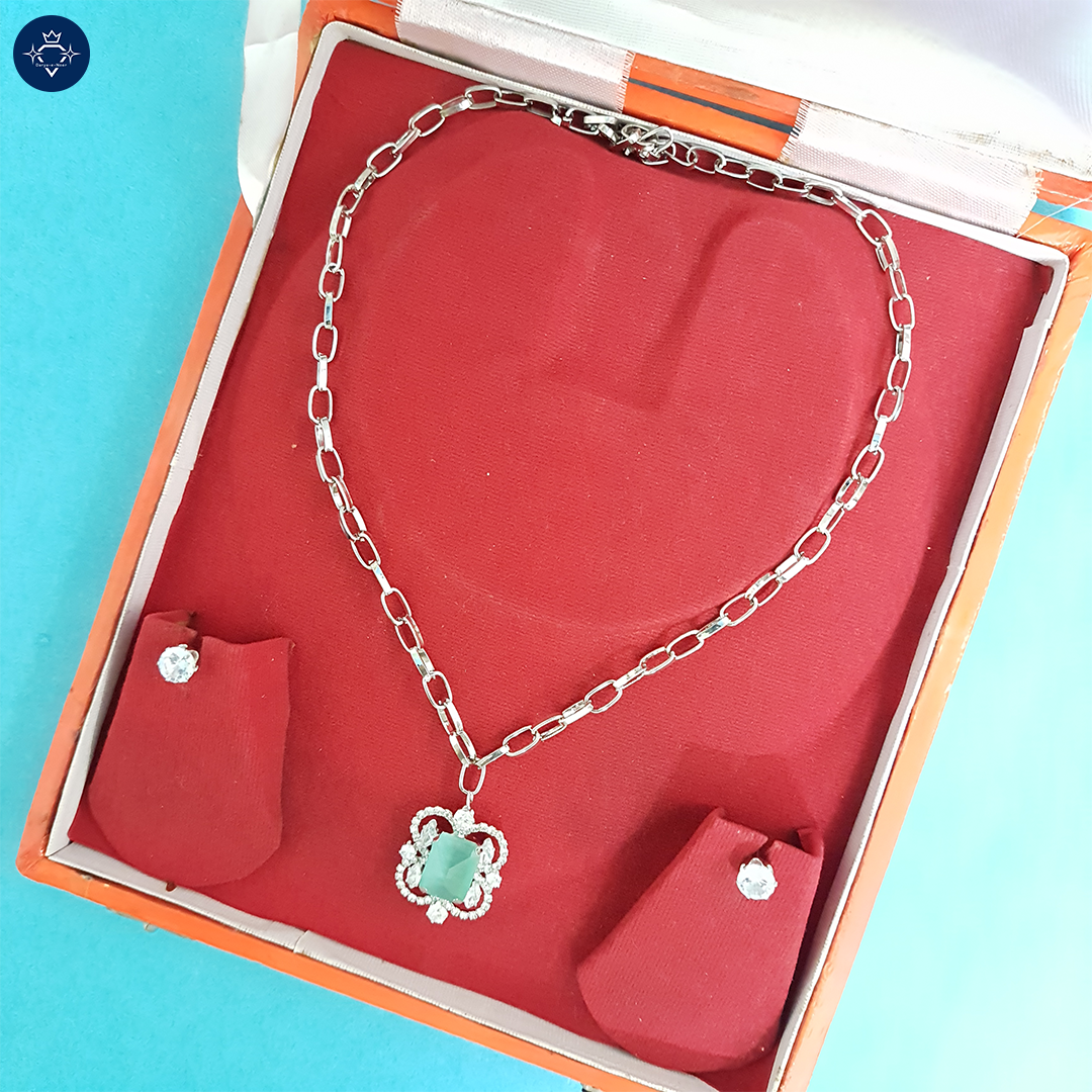 Jade Bloom Necklace Set 