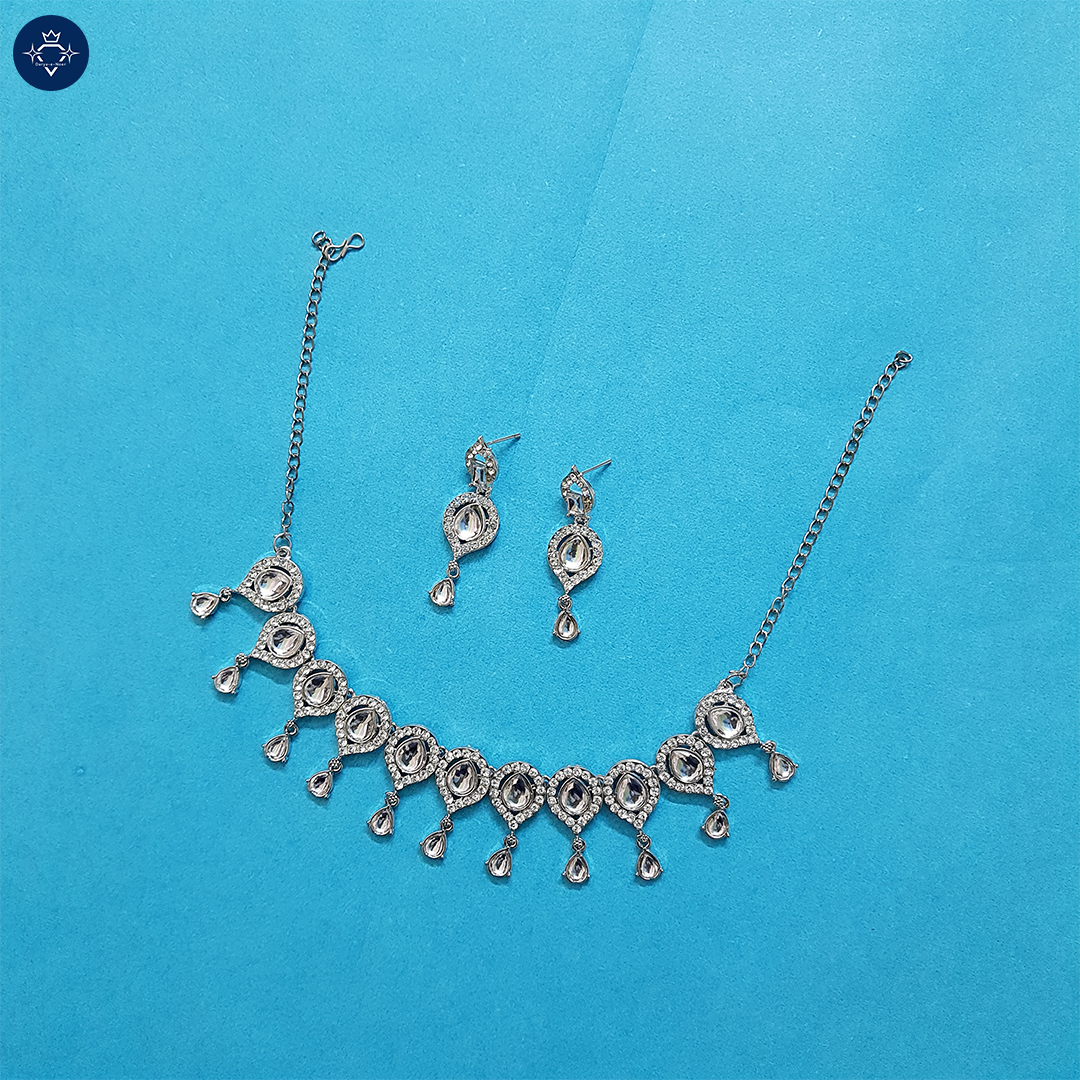 Lakeside Rain Necklace Set