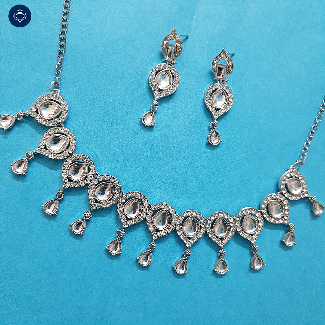 Lakeside Rain Necklace Set
