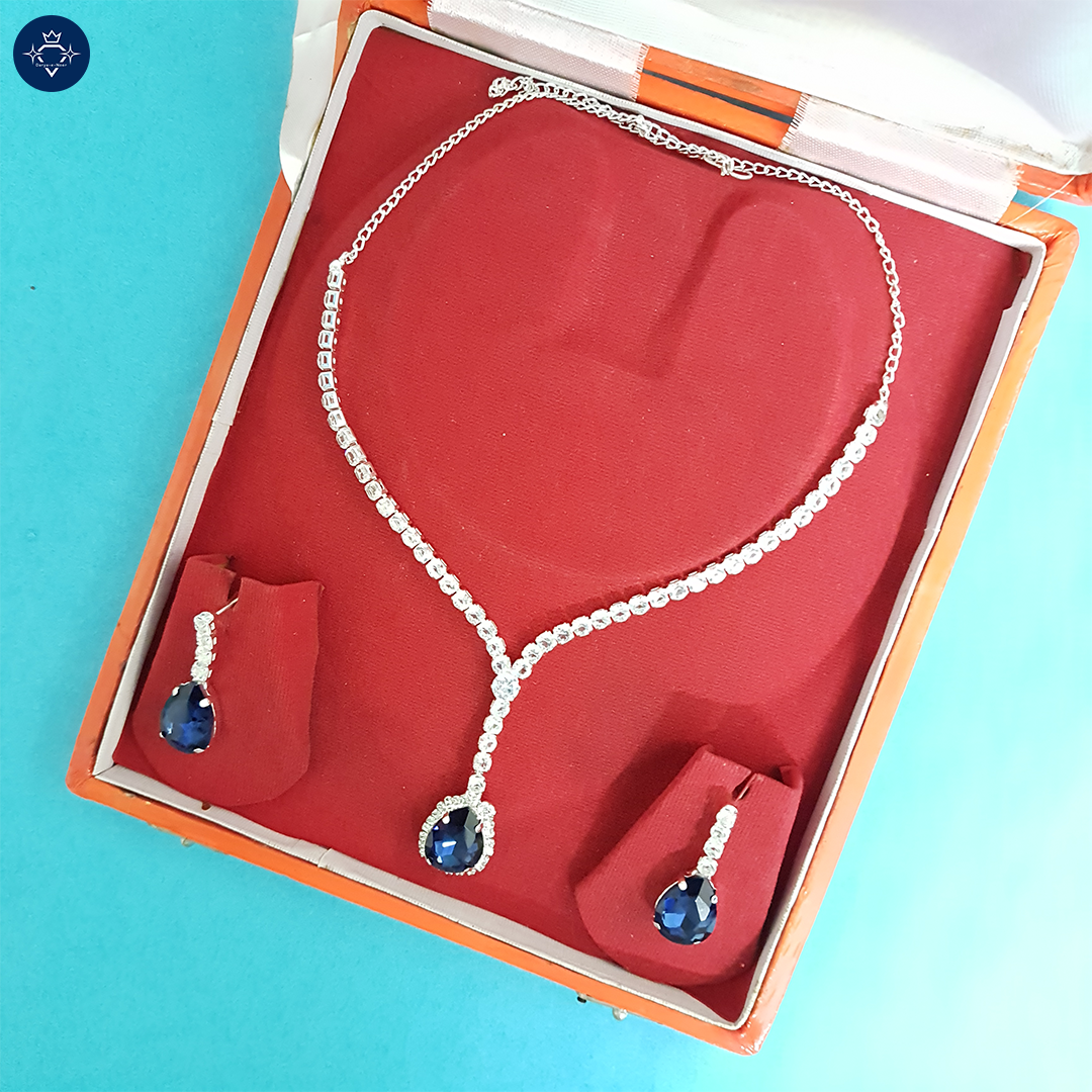 Midnight Droplets Necklace Set