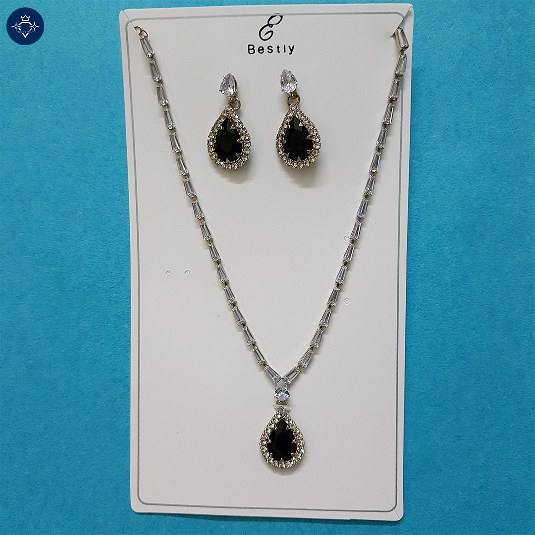 Onyx Dew Necklace Set