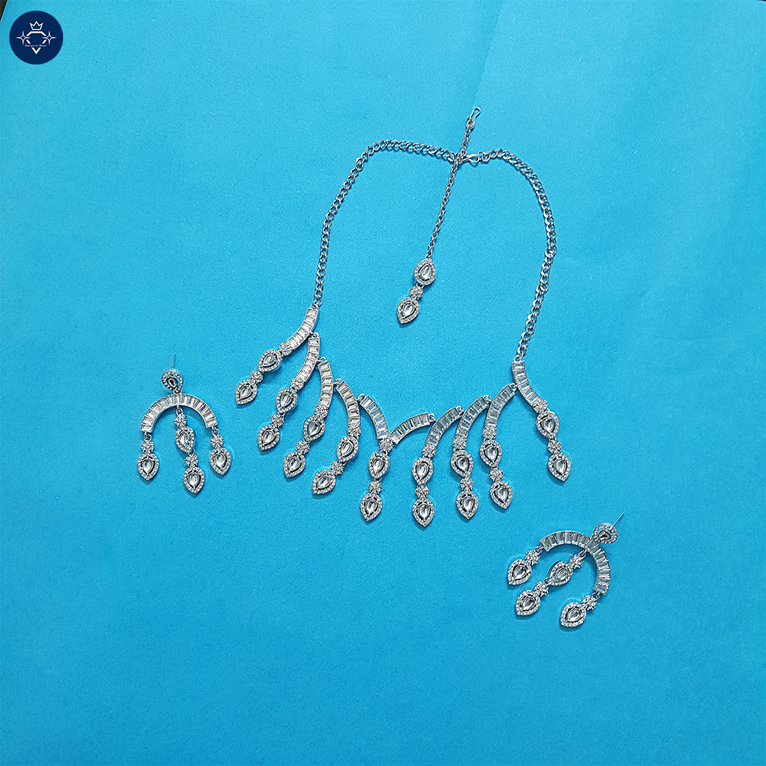 Shakha Nufura Necklace Set
