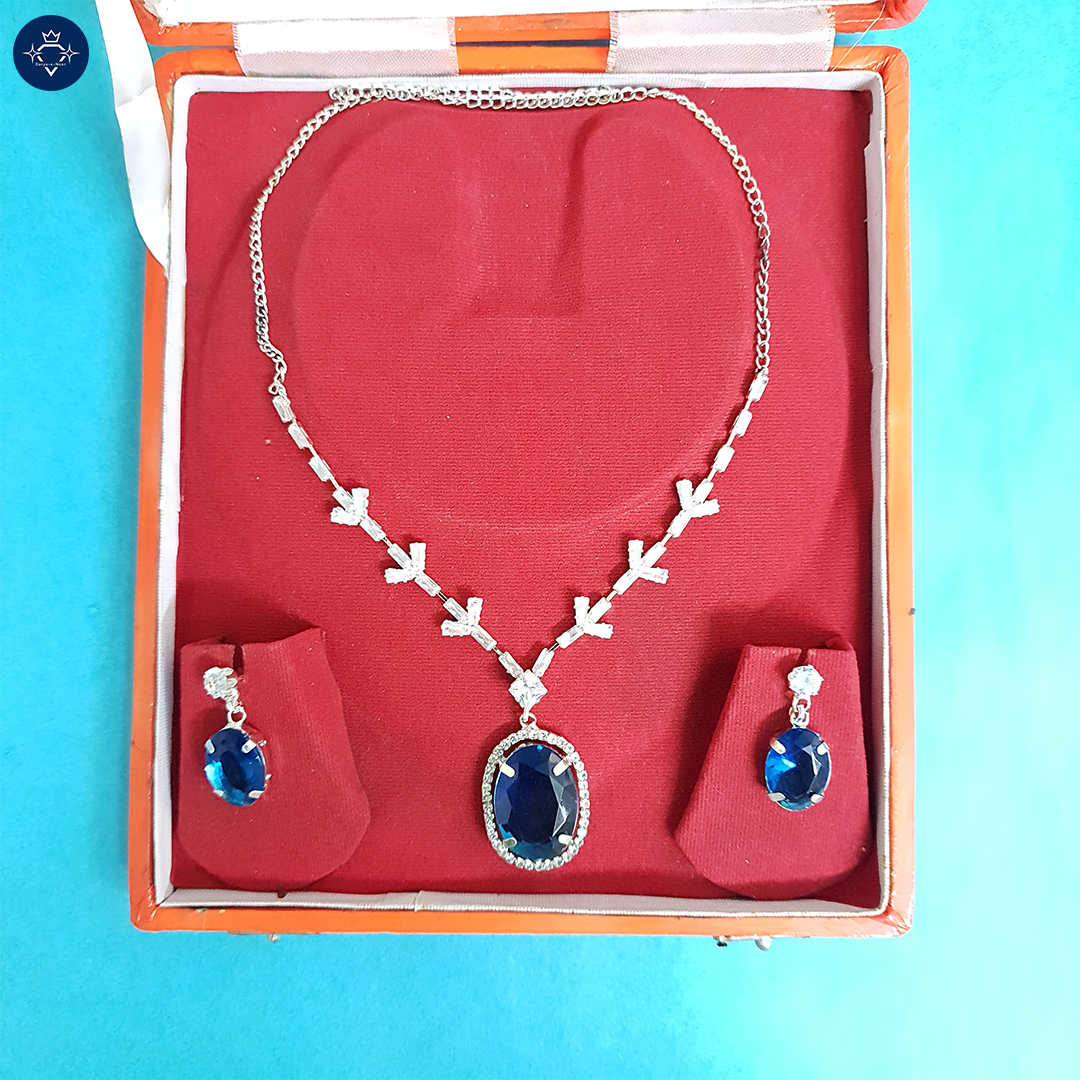 Shilpa Neel Necklace Set