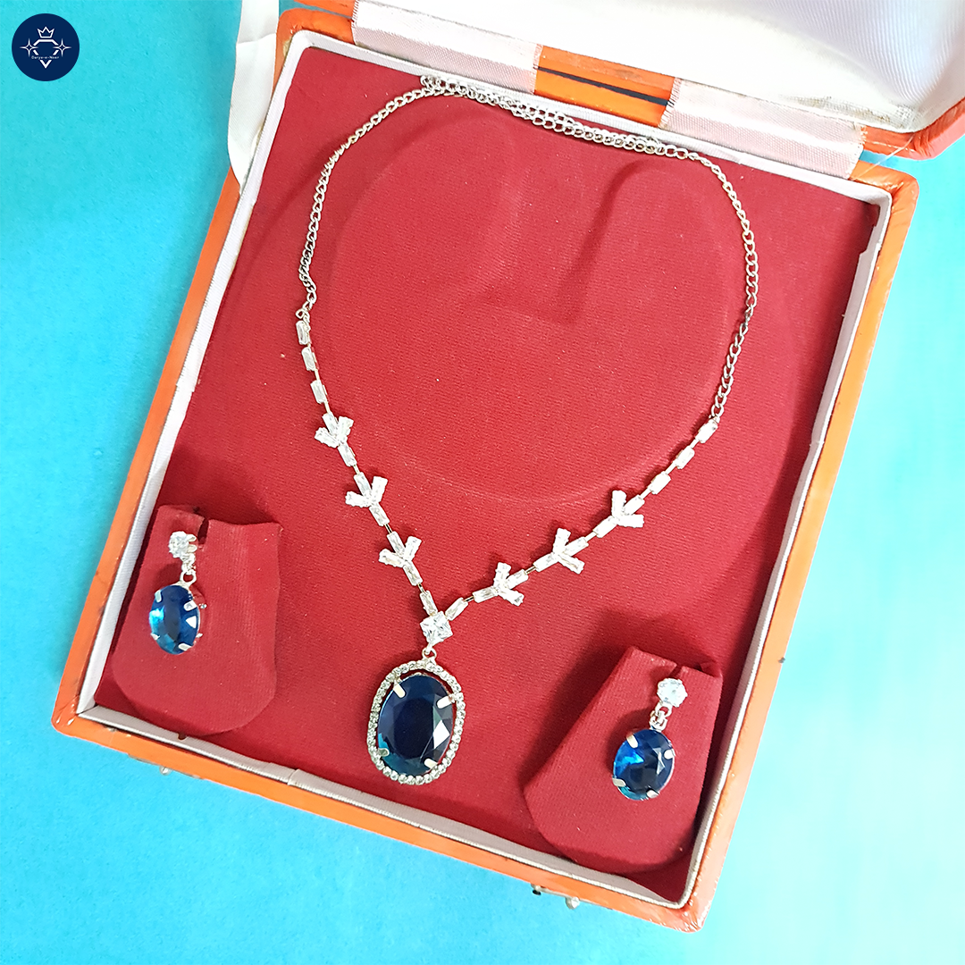 Shilpa Neel Necklace Set