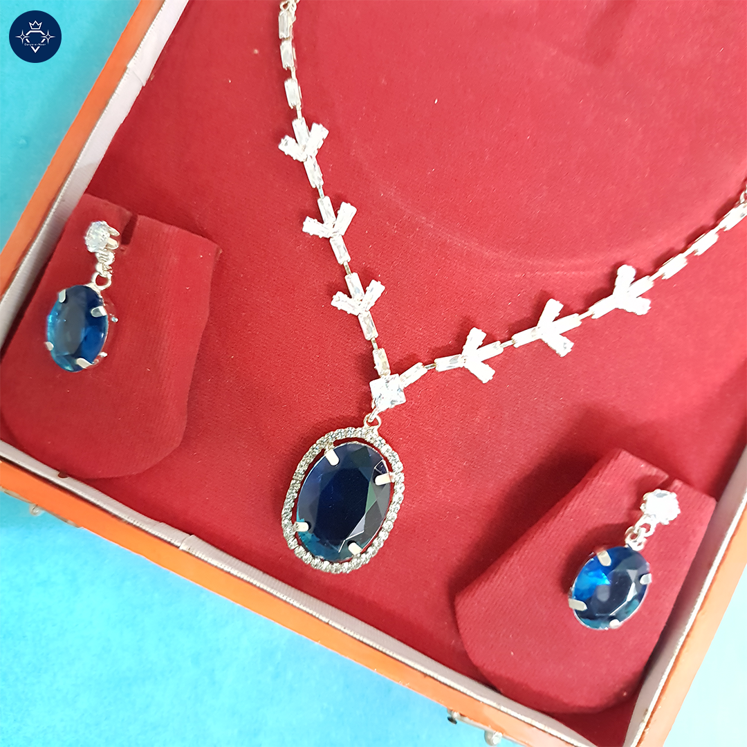 Shilpa Neel Necklace Set