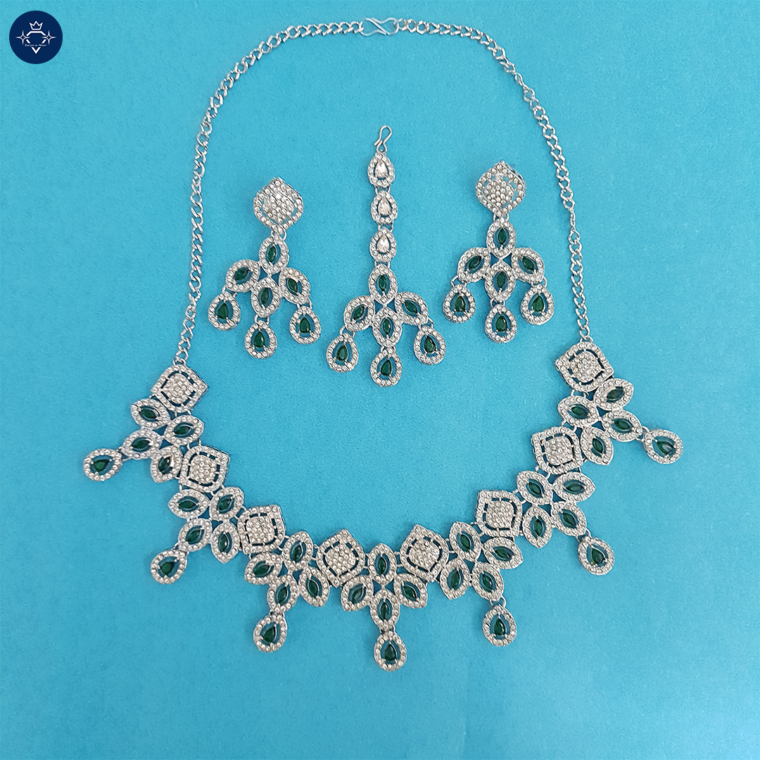 Zamrina Necklace Set