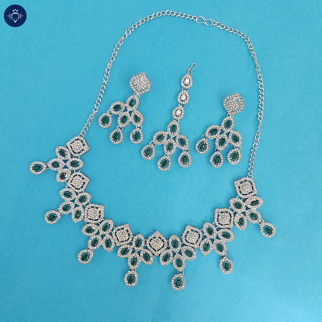 Zamrina Necklace Set