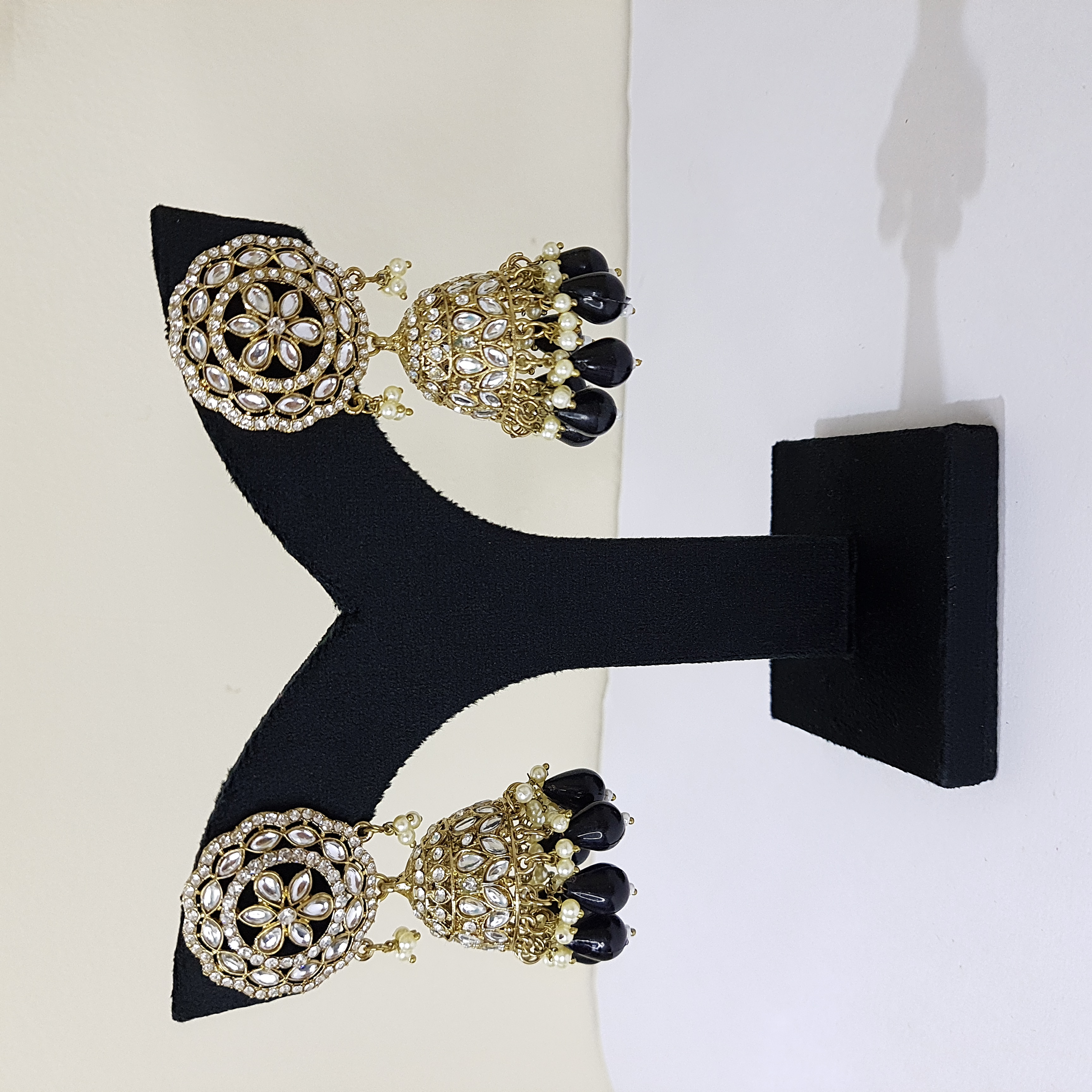 Rajnigandha – Black Bead Kundan Jhumkas | Emerging Empress Collection