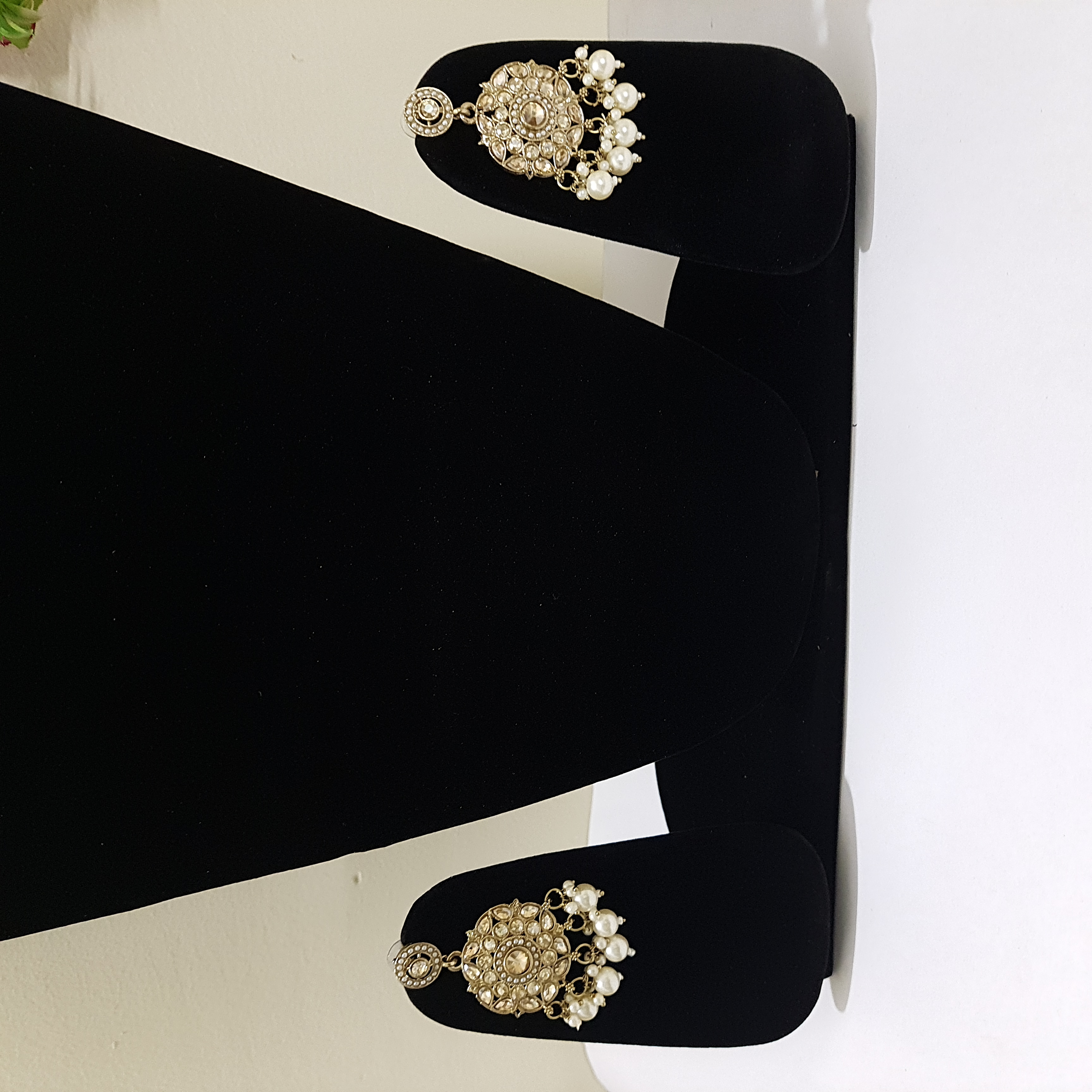 Taj Moti – Antique Pearl Choker Set | Moti Mantra Collection