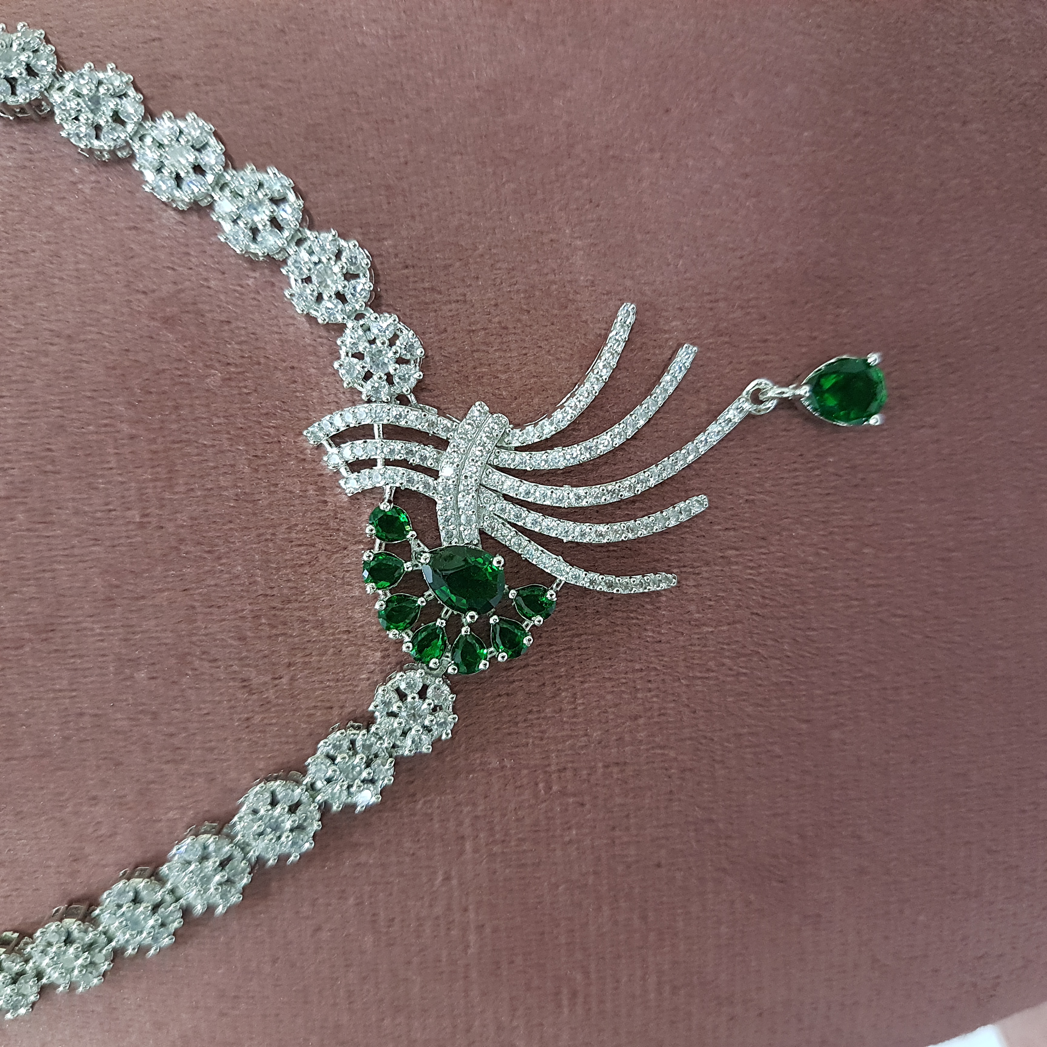 Emerald Chapter Jewellery Set | Diamond Diaries Collection