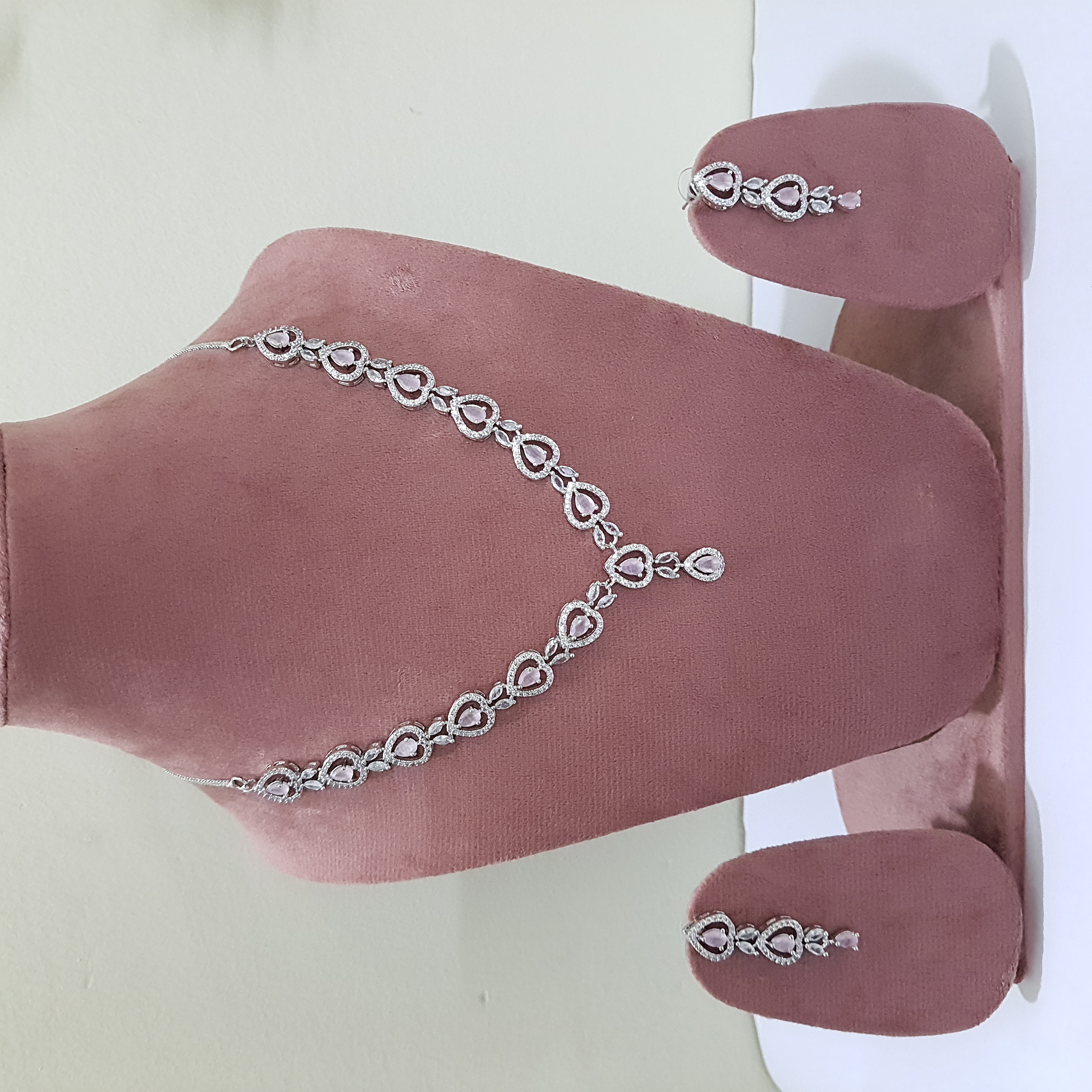 Rosé Whisper Jewellery Set | Diamond Diaries Collection