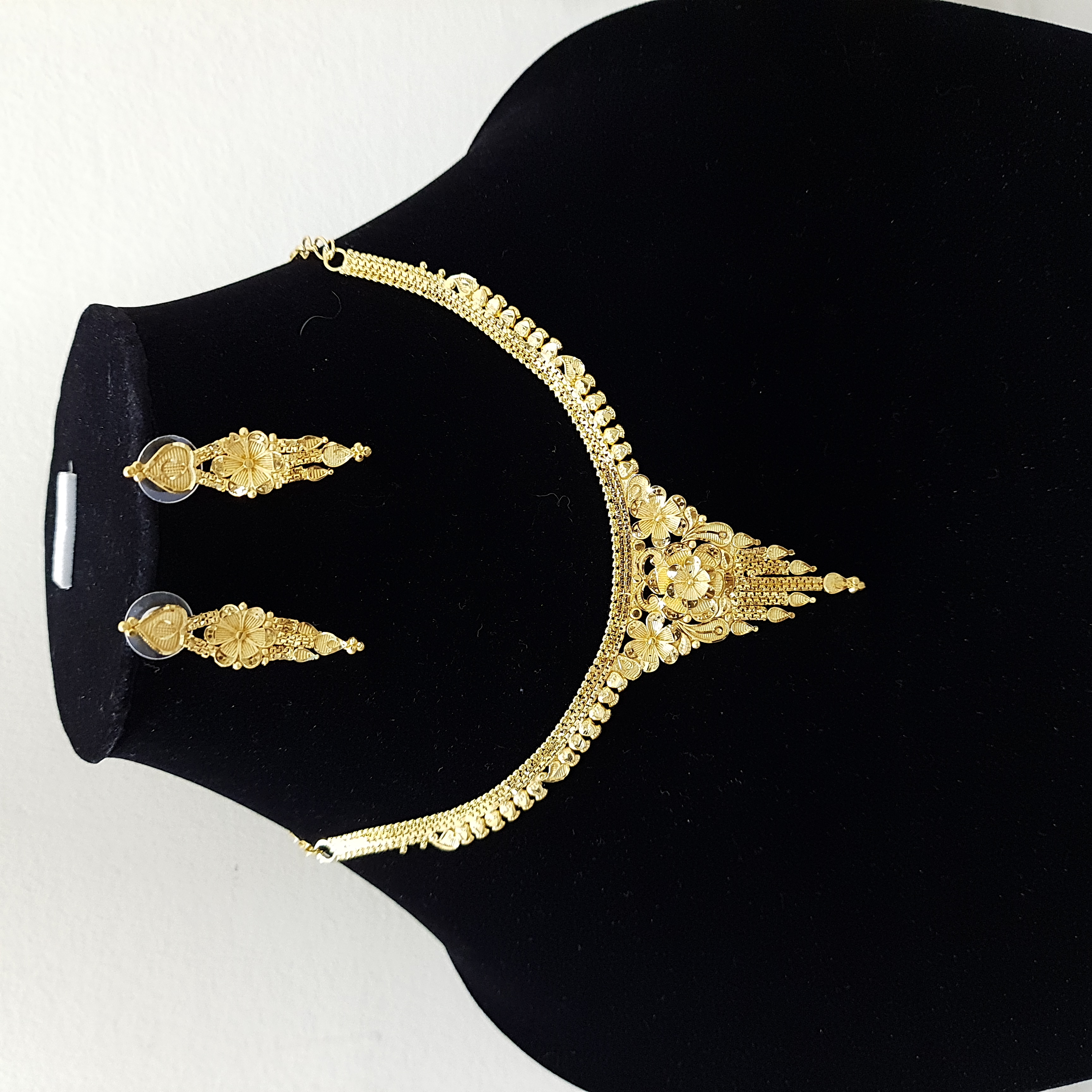 Pushpanjali Necklace & Earring Set | Swarna Kala Collection