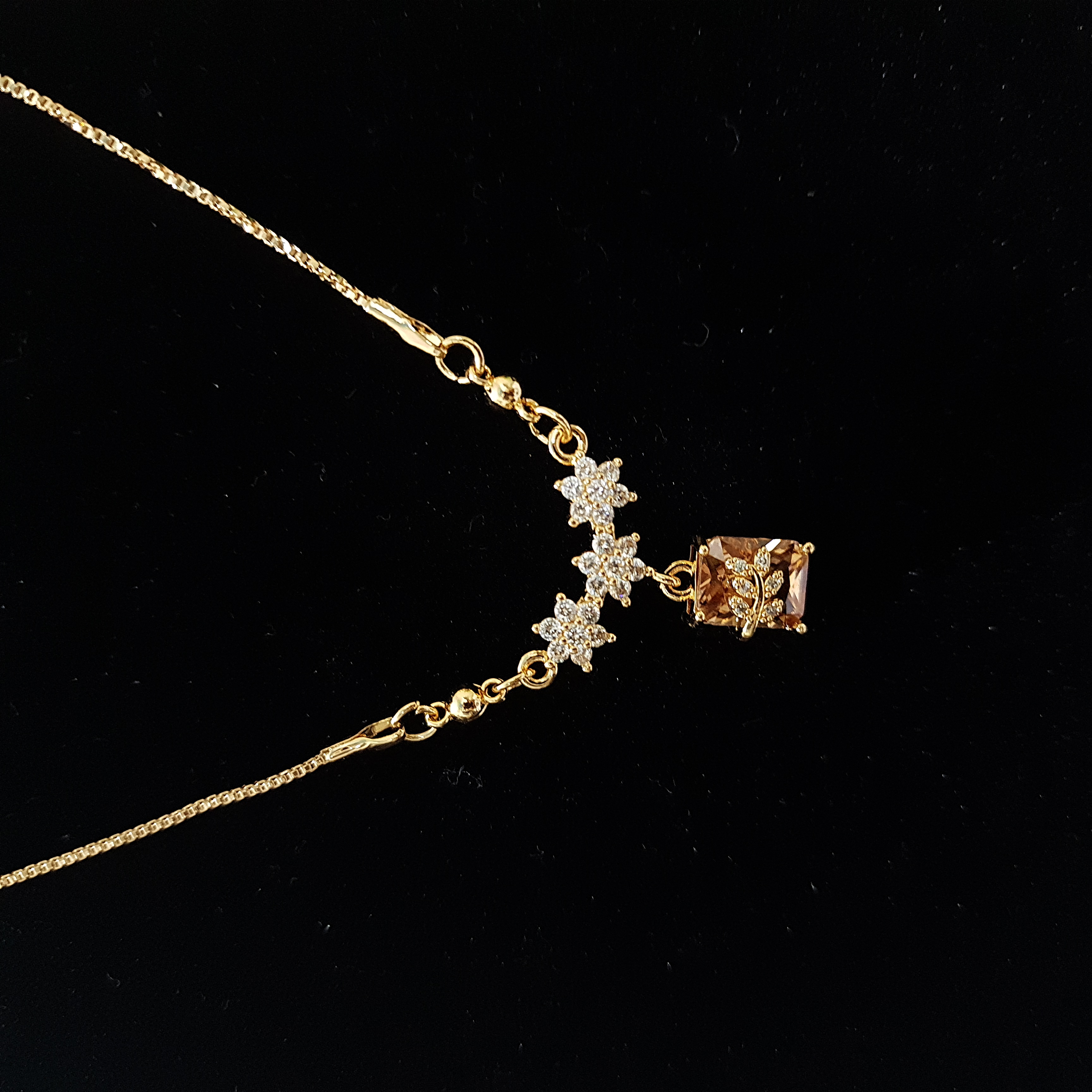 Starlight Topaz Pendant | Daily Dose Collection