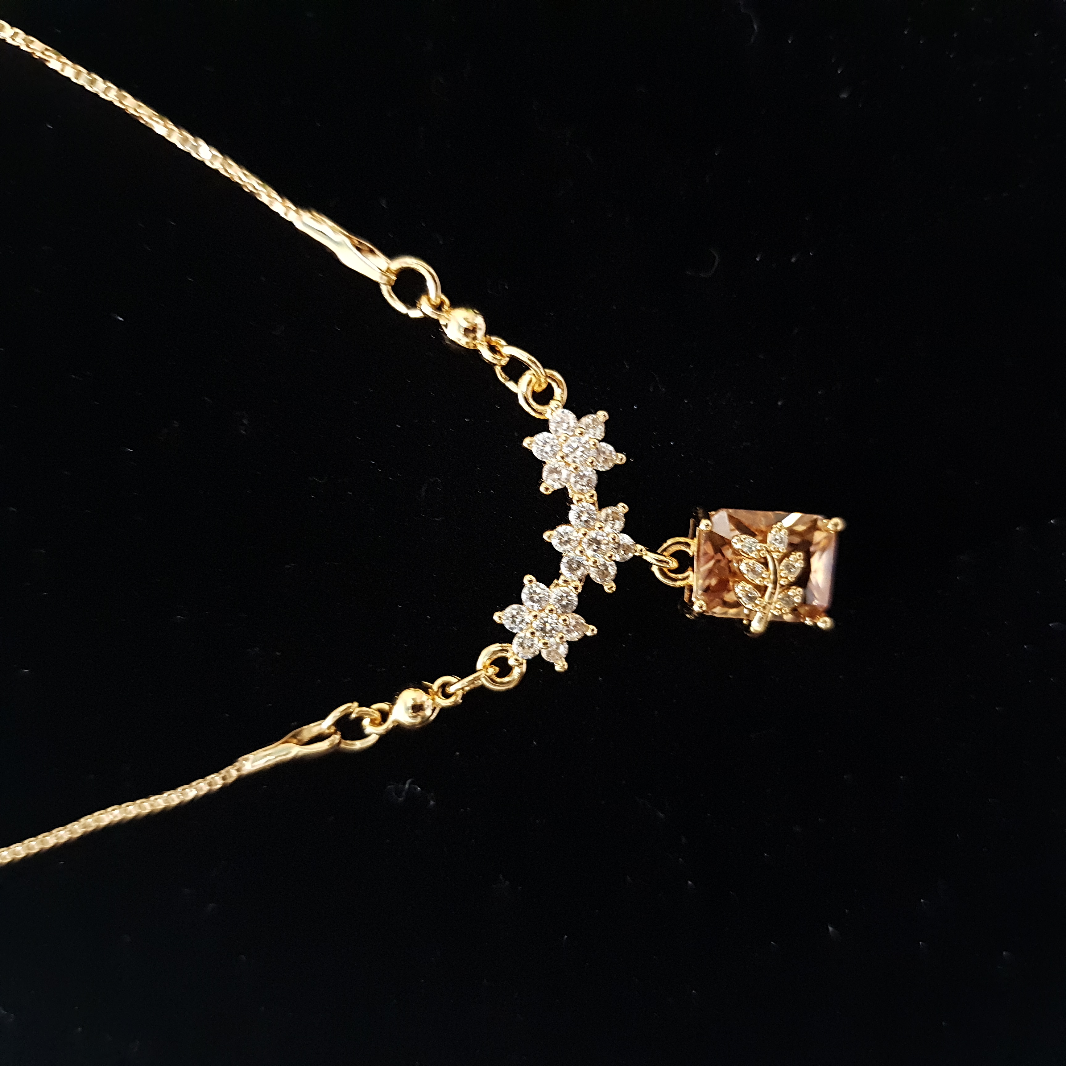 Starlight Topaz Pendant | Daily Dose Collection