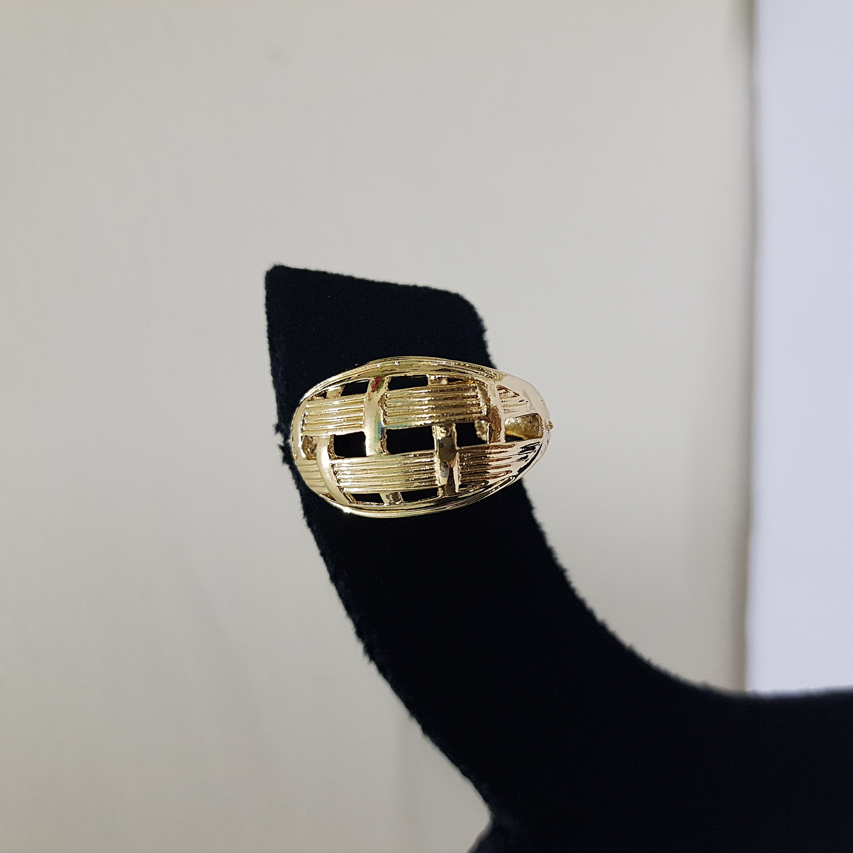 Golden Basketweave Hoop Stud Earrings | Daily Dose Collection