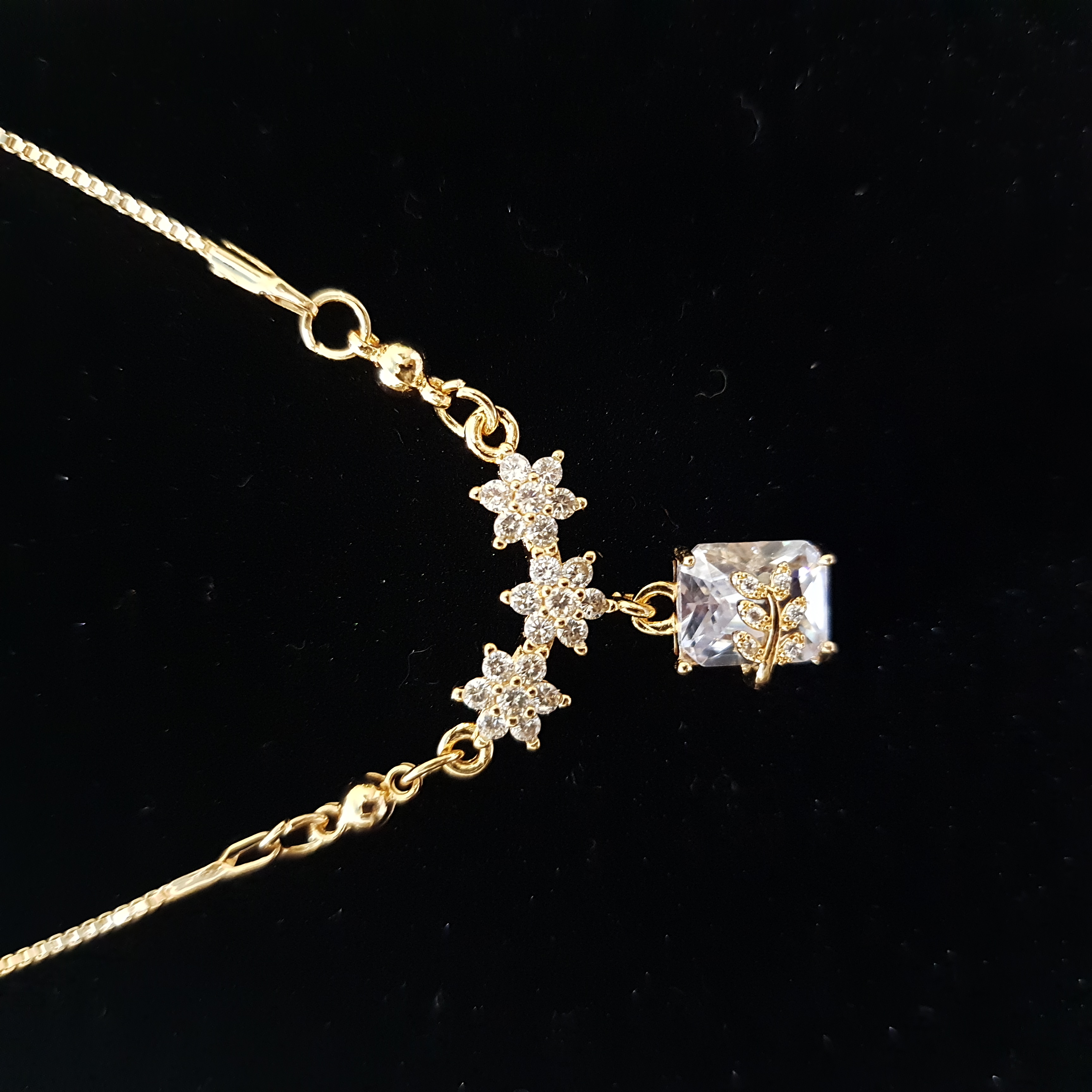 Starlight Ice Pendant | Daily Dose Collection