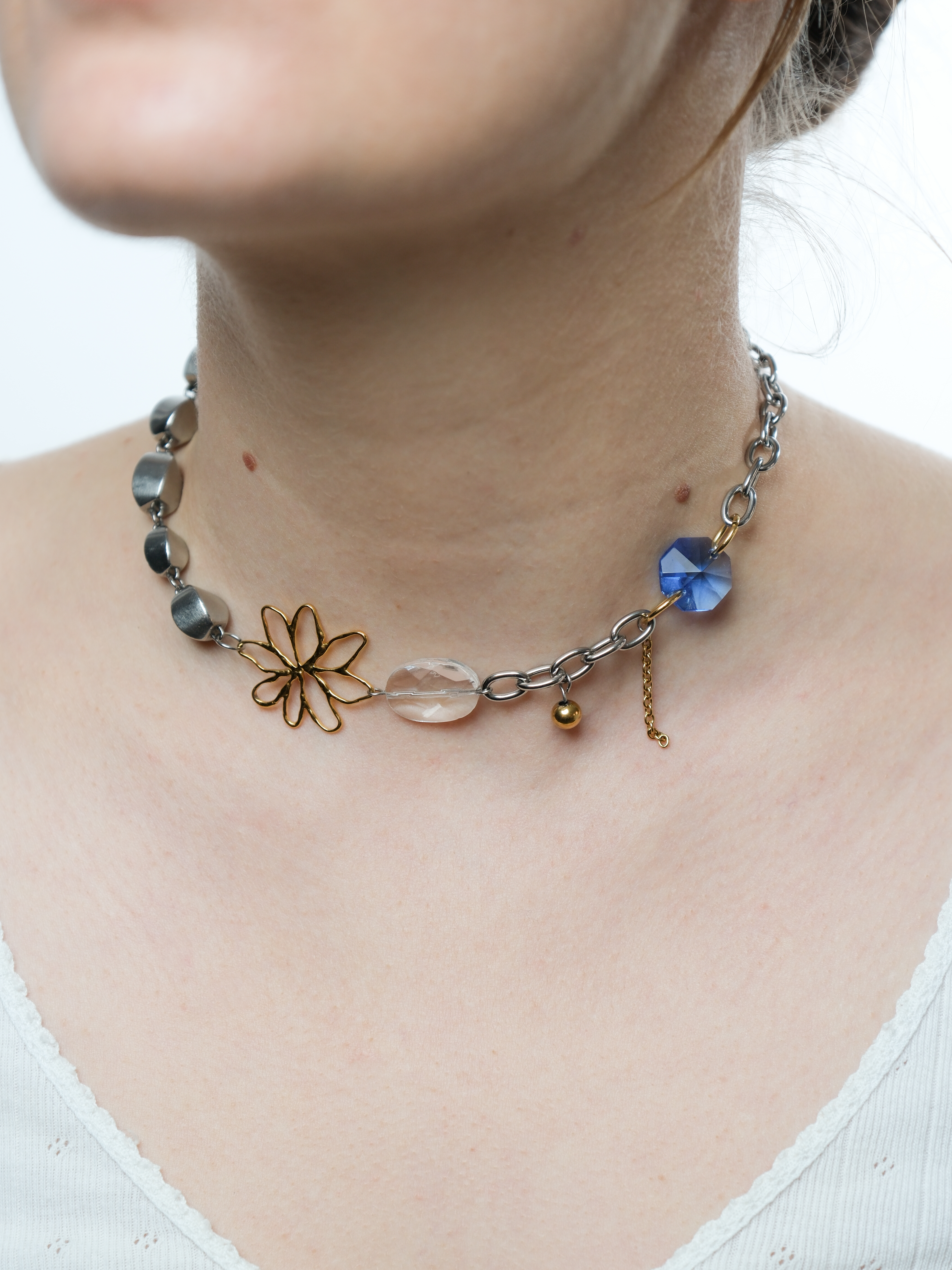 Collier Sky blue skin