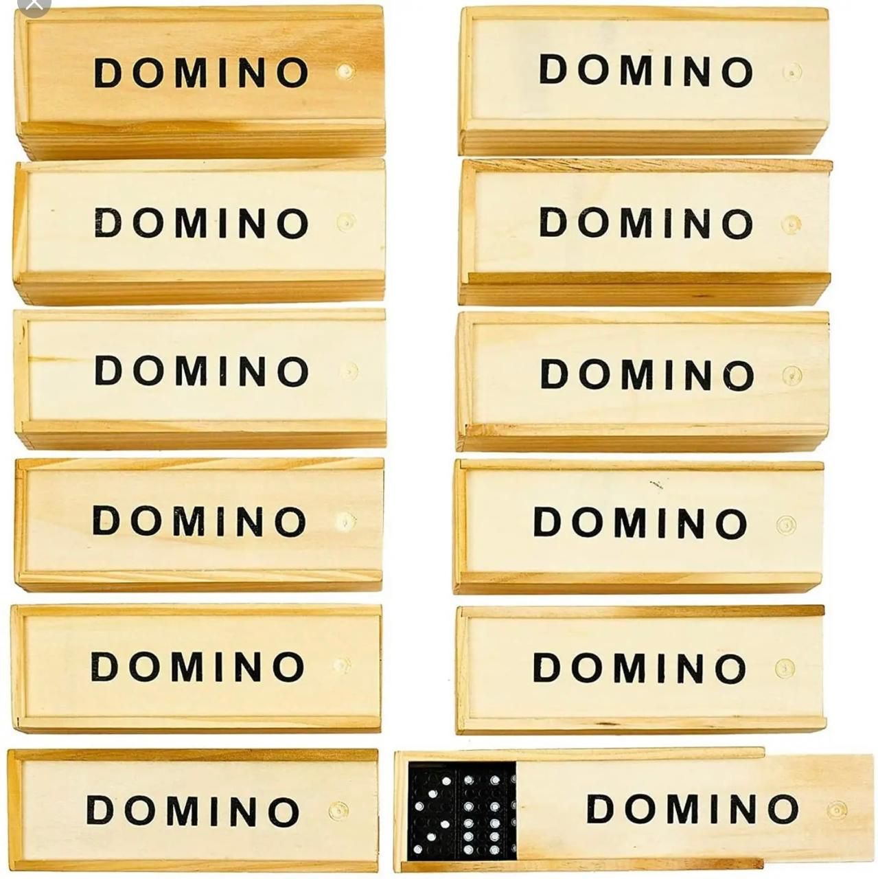  Dominoes