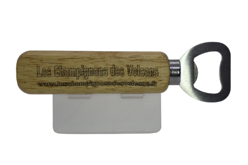 Décapsuleur en bois gravé