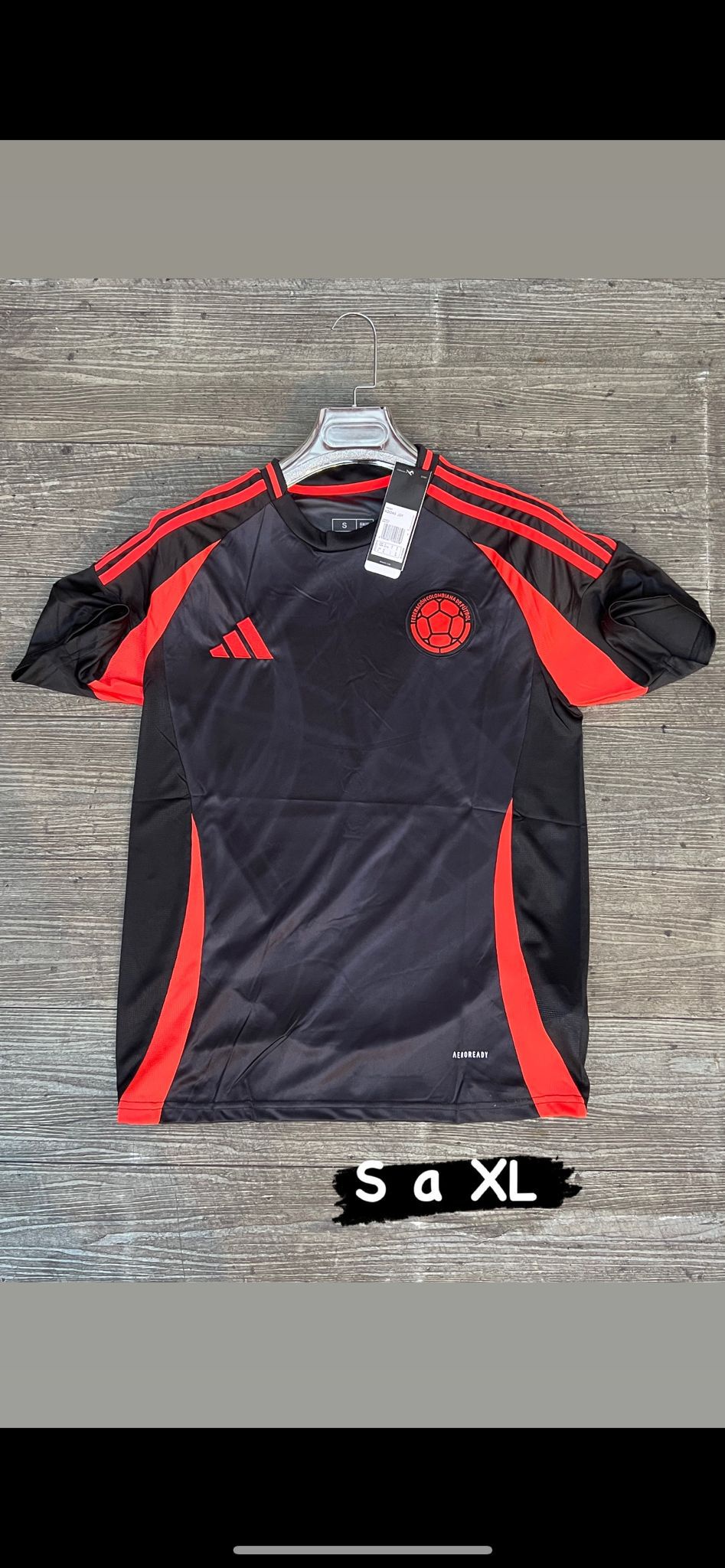 Adidas T-Shirt