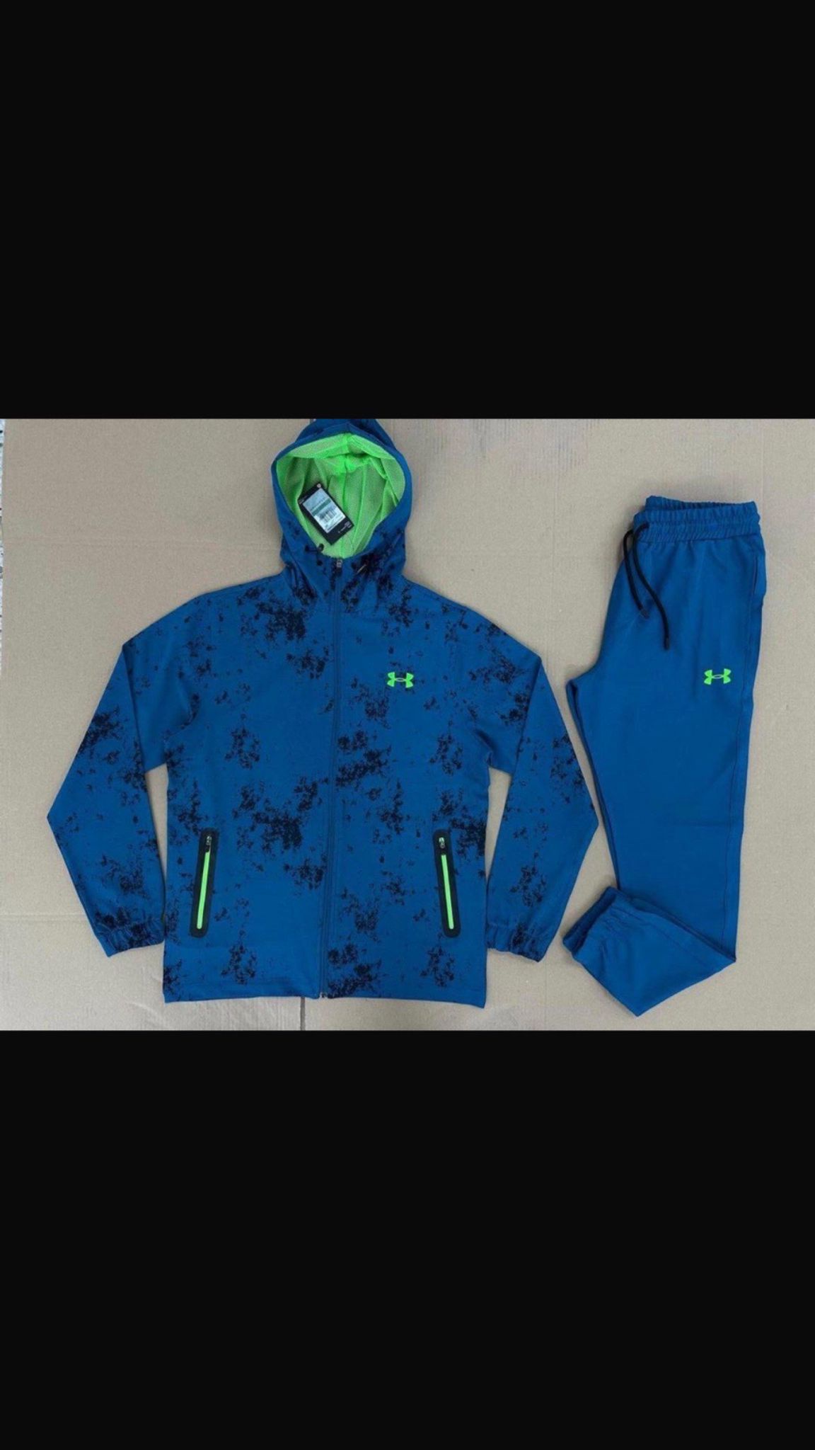 UnderArmour Tracksuit
