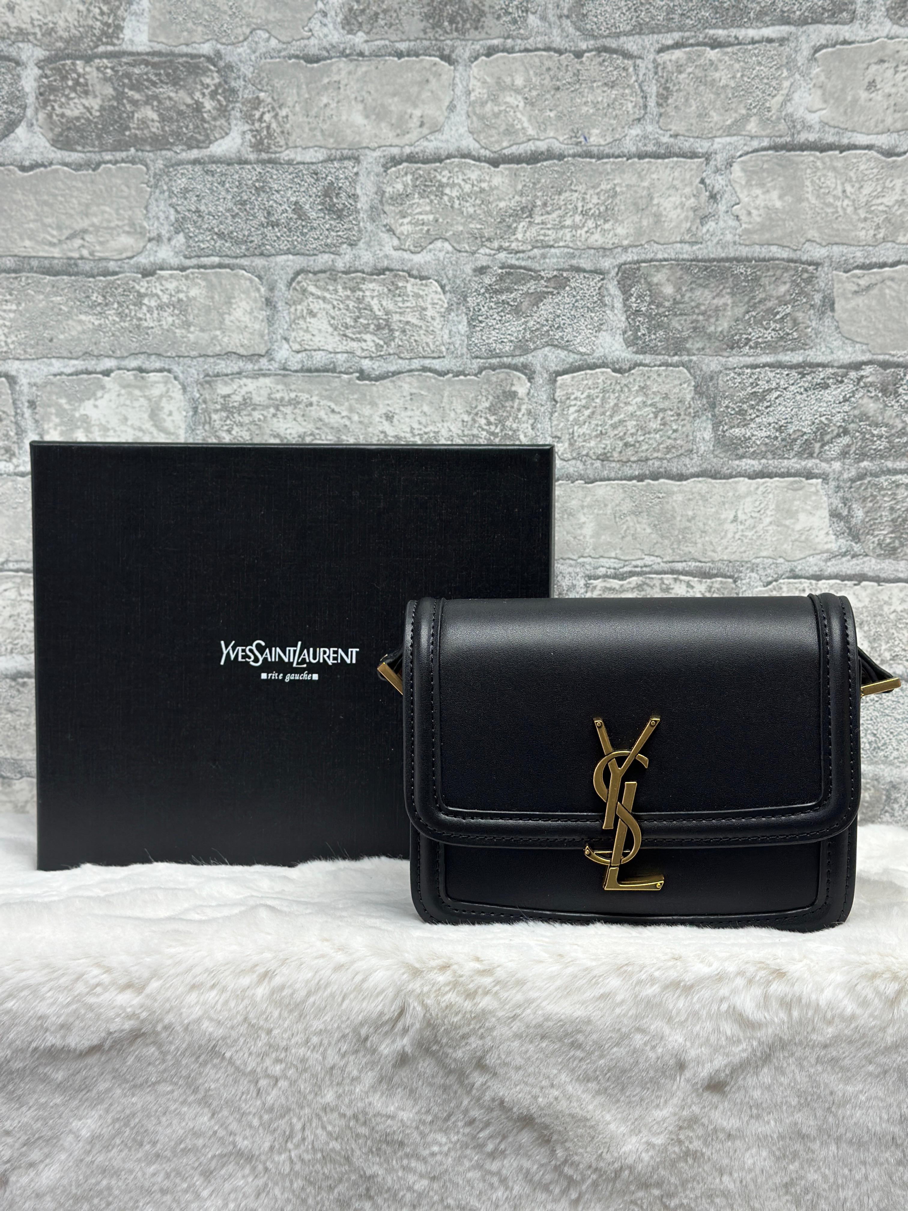 Yves Saint Laurent Handbag