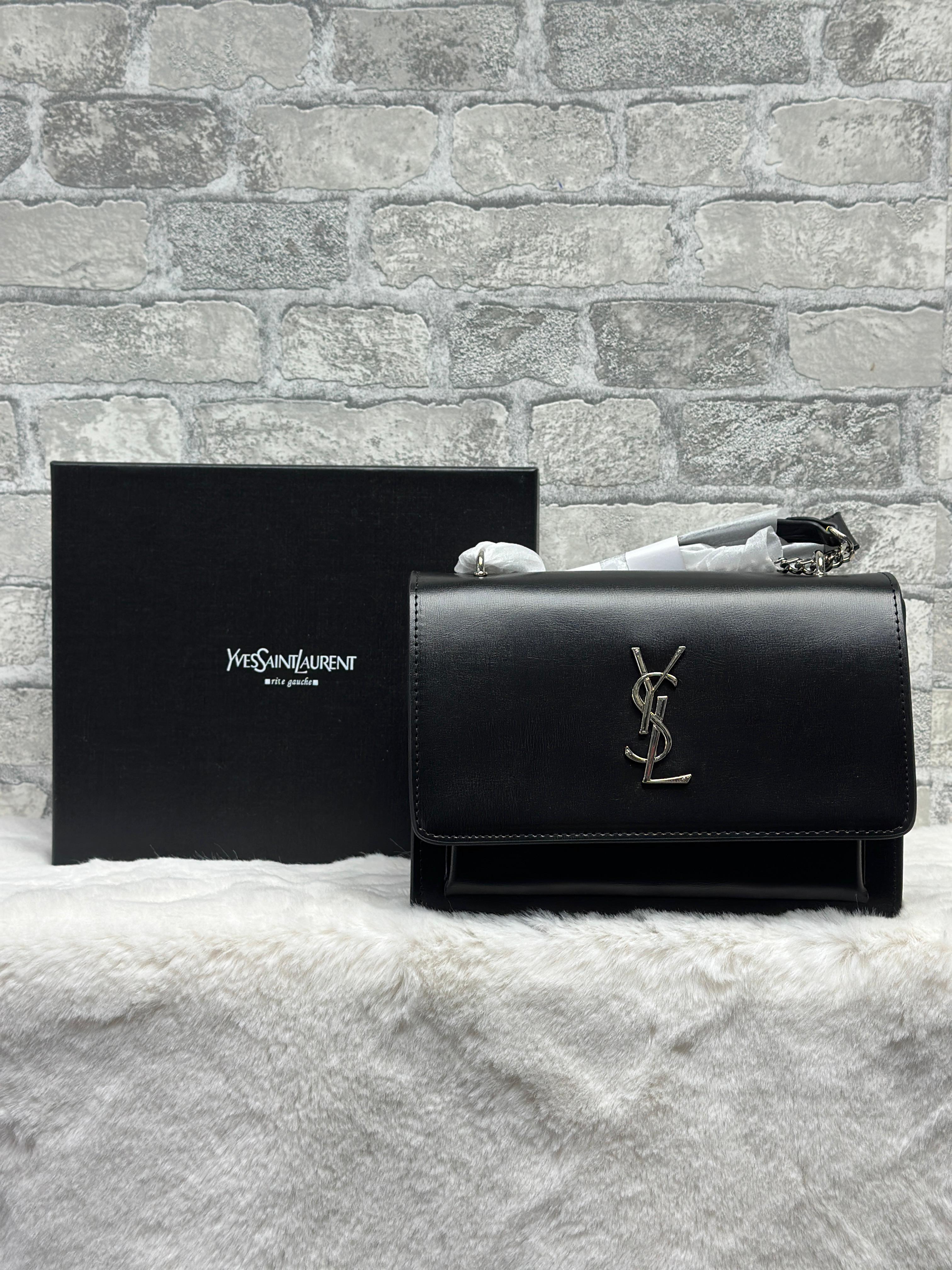 Yves Saint Laurent Handbag