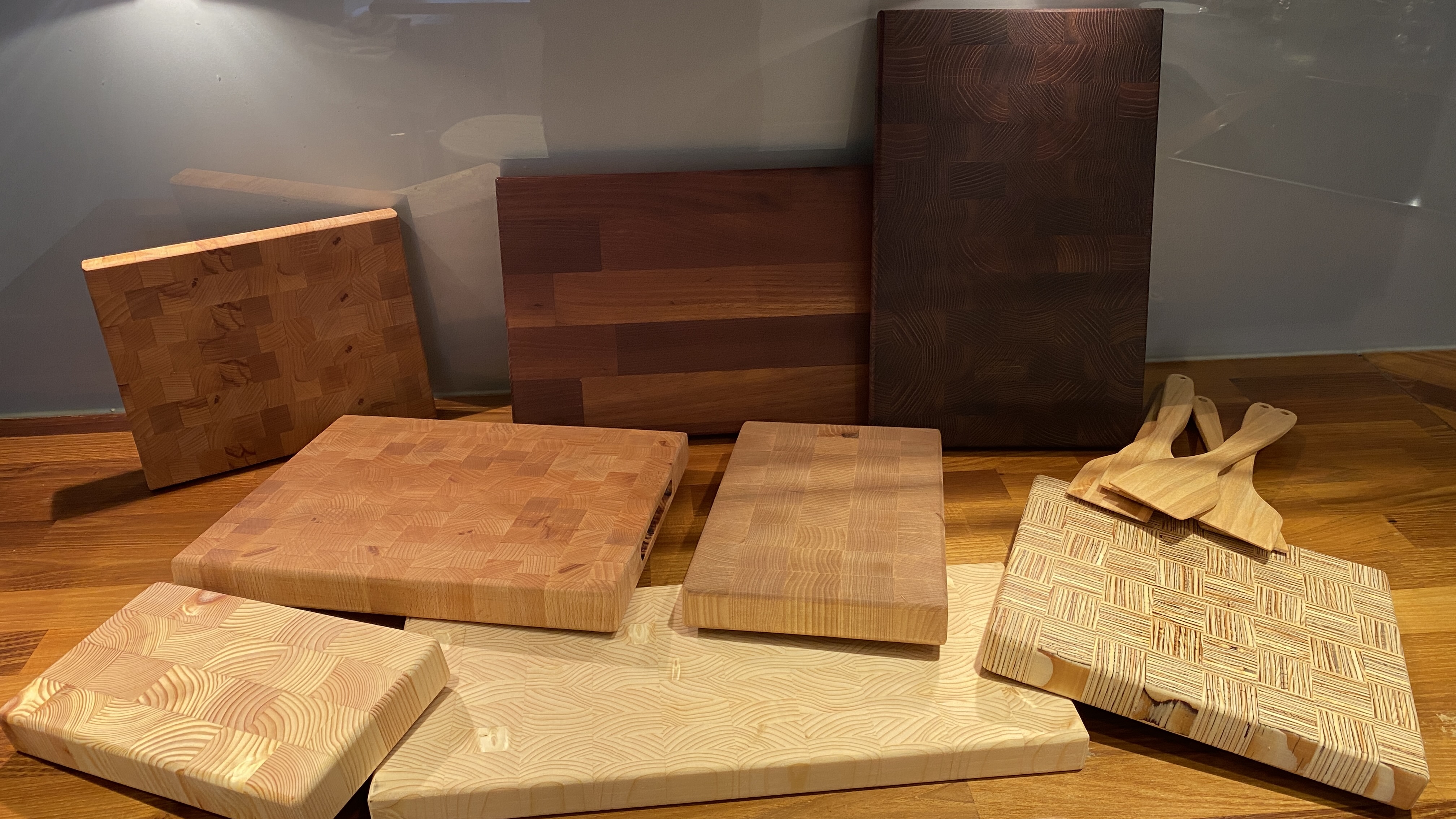 Leikkuulauta, pystysyinen, eri materiaaleja