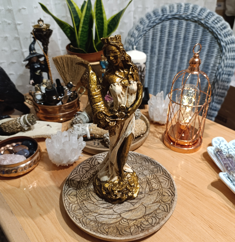 Estatua decorativa de la diosa de la fortuna