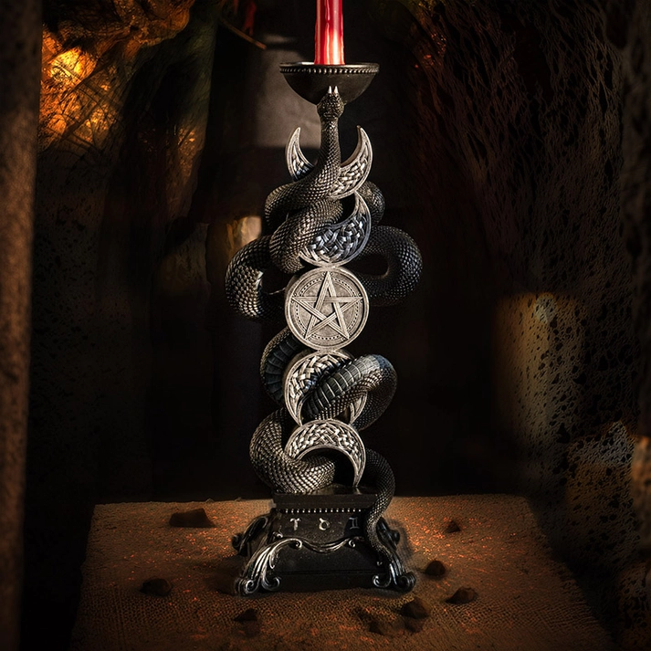 Candelabro triple luna con serpiente